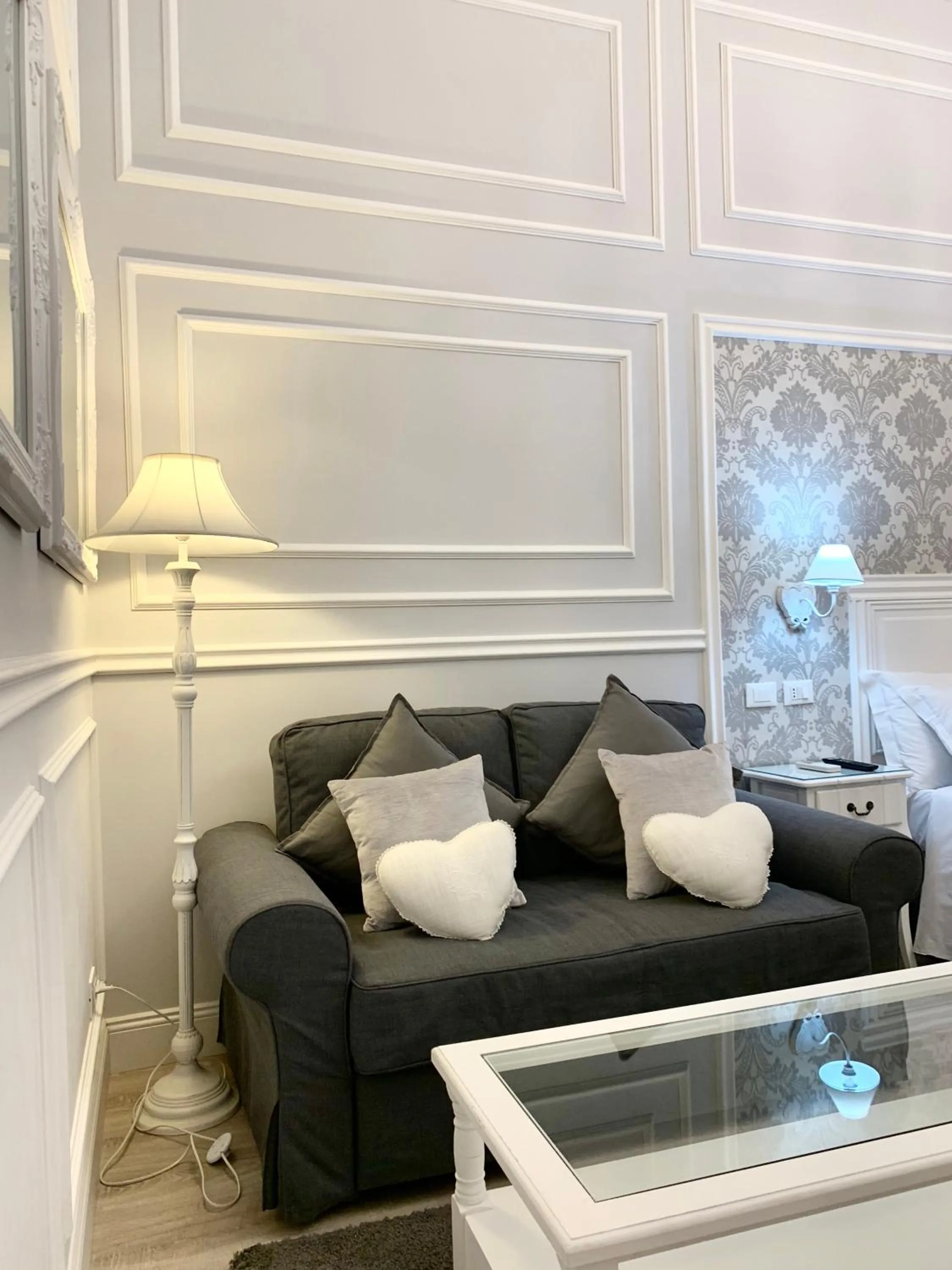 Bed in Charme & Chic Luxury