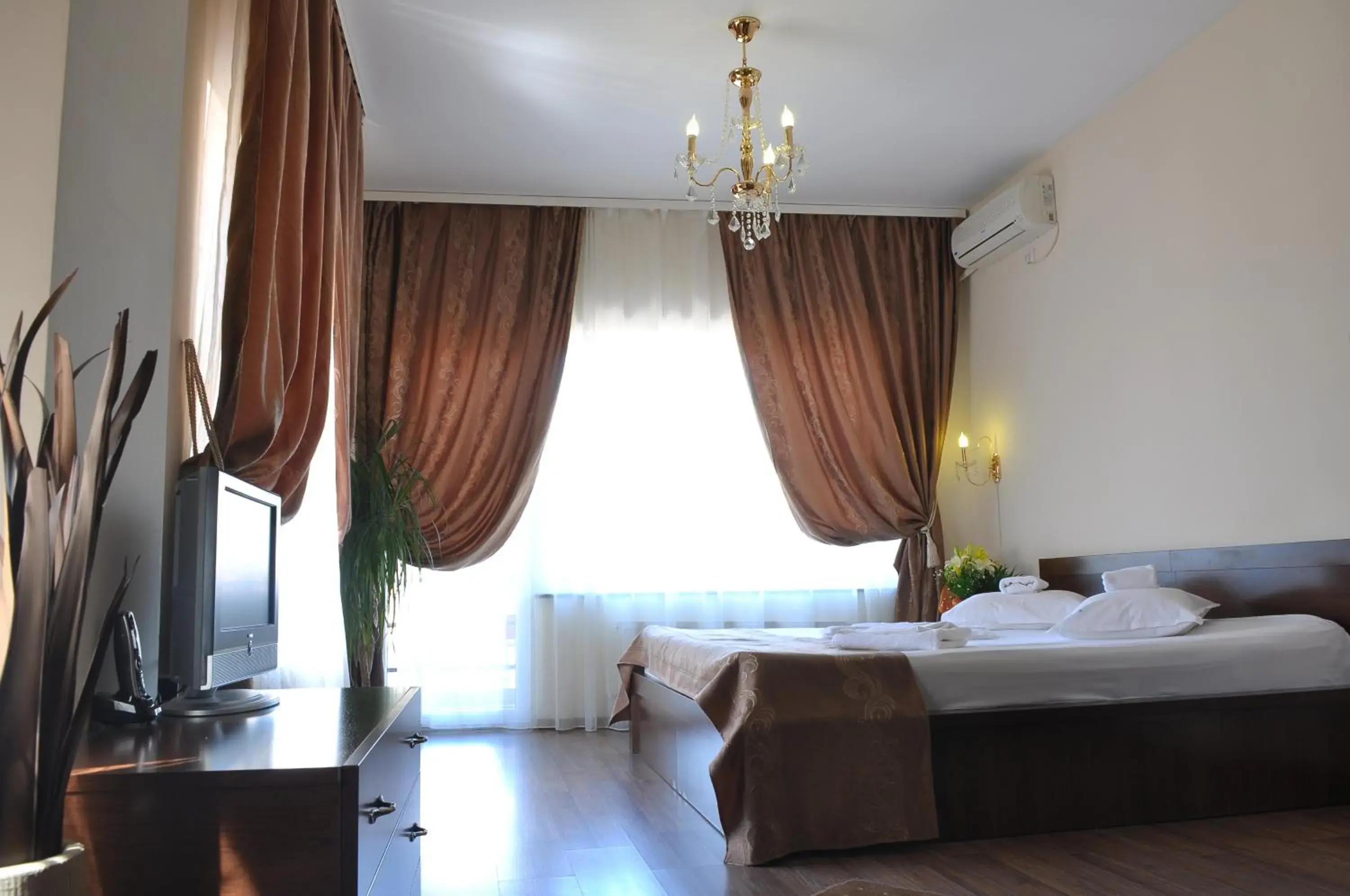 Double or Twin Room in Ave Hotel Victoriei Double or Twin Room in Ave Hotel Victoriei