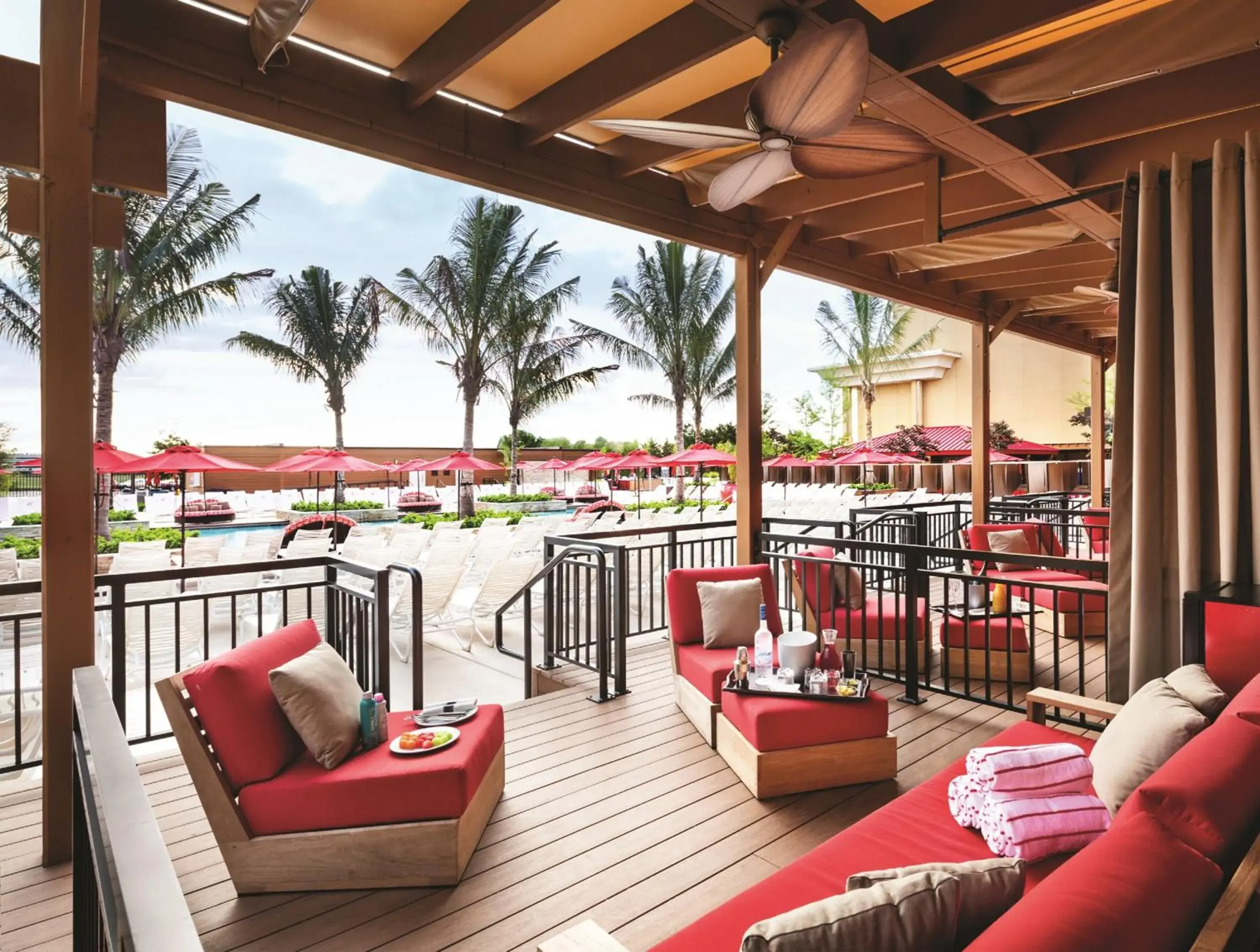 Swimming pool in Borgata Hotel Casino & Spa Swimming pool in Borgata Hotel Casino & Spa