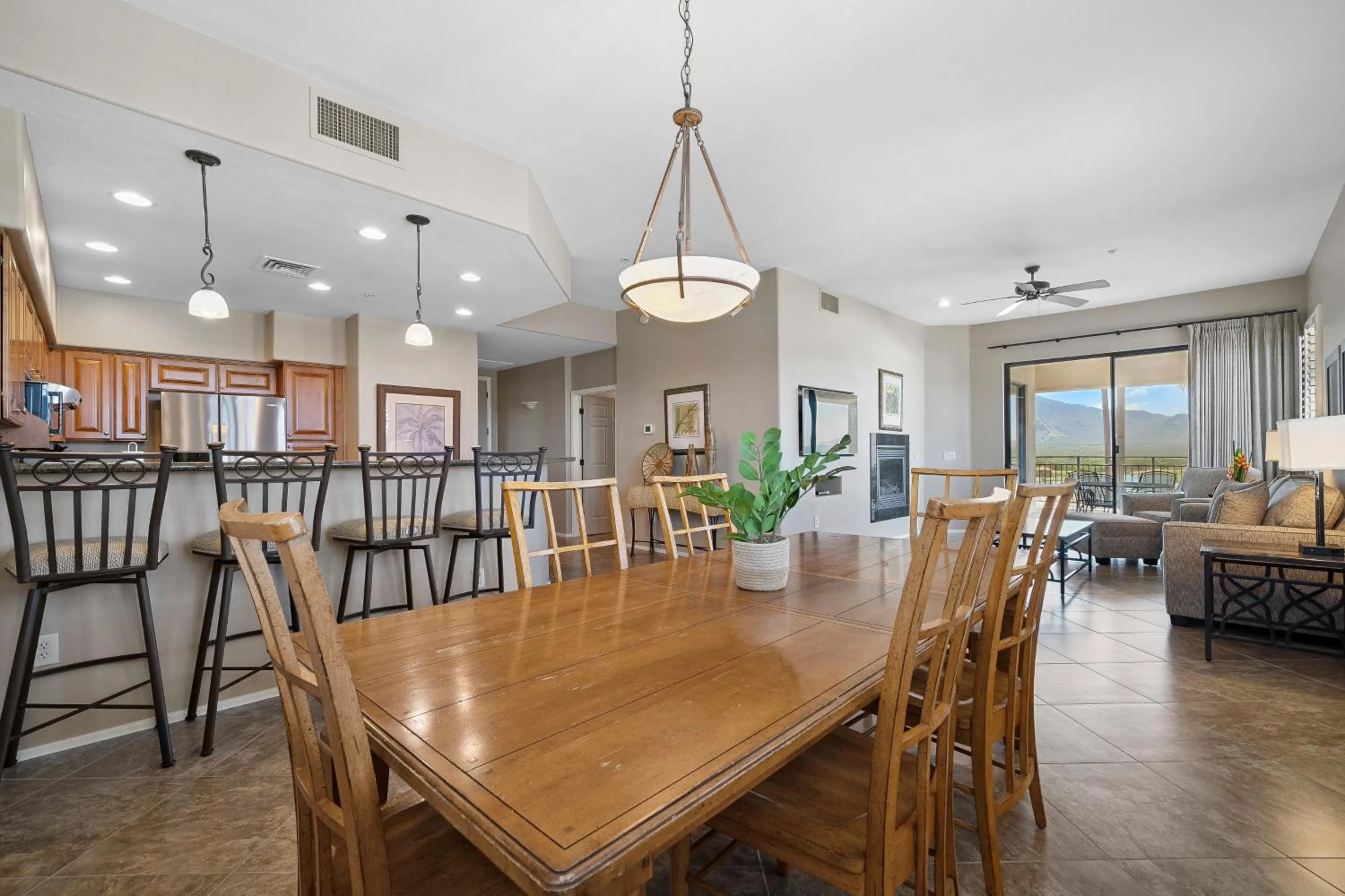 Dining area in Canoa Ranch Golf Resort