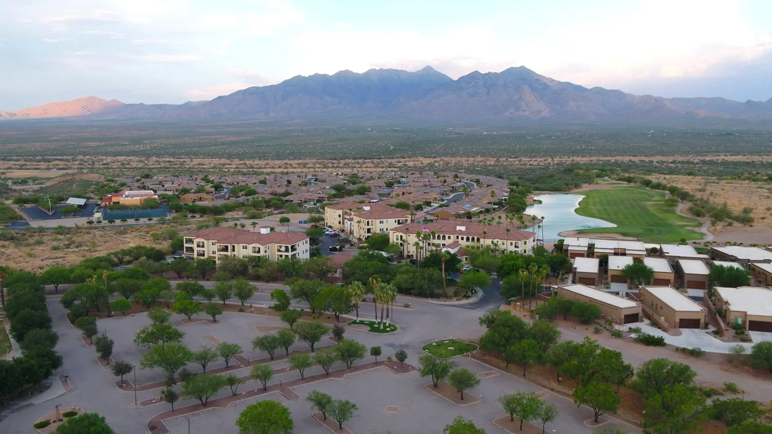 Property building in Canoa Ranch Golf Resort Property building in Canoa Ranch Golf Resort