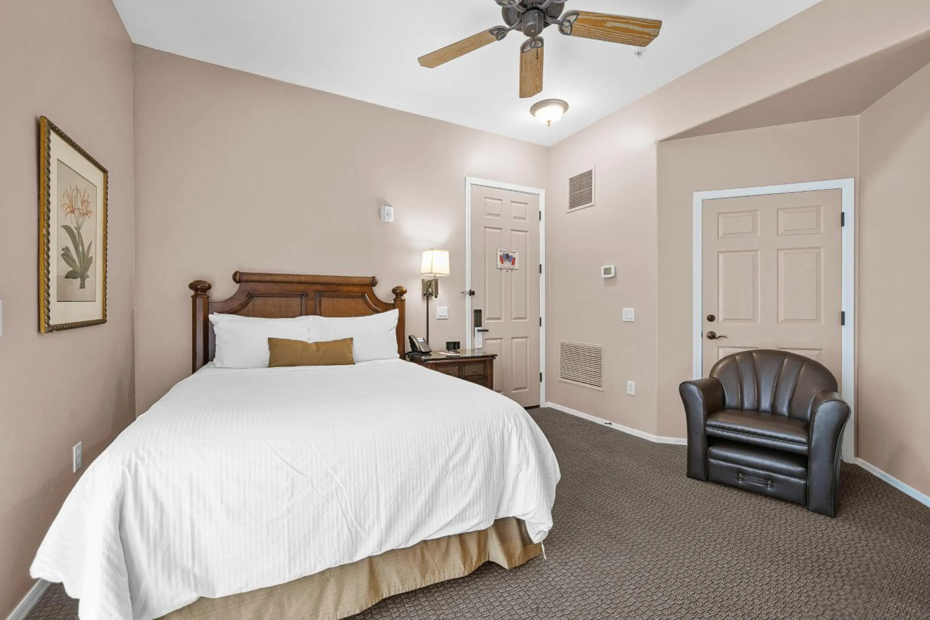 Bed in Canoa Ranch Golf Resort Bed in Canoa Ranch Golf Resort