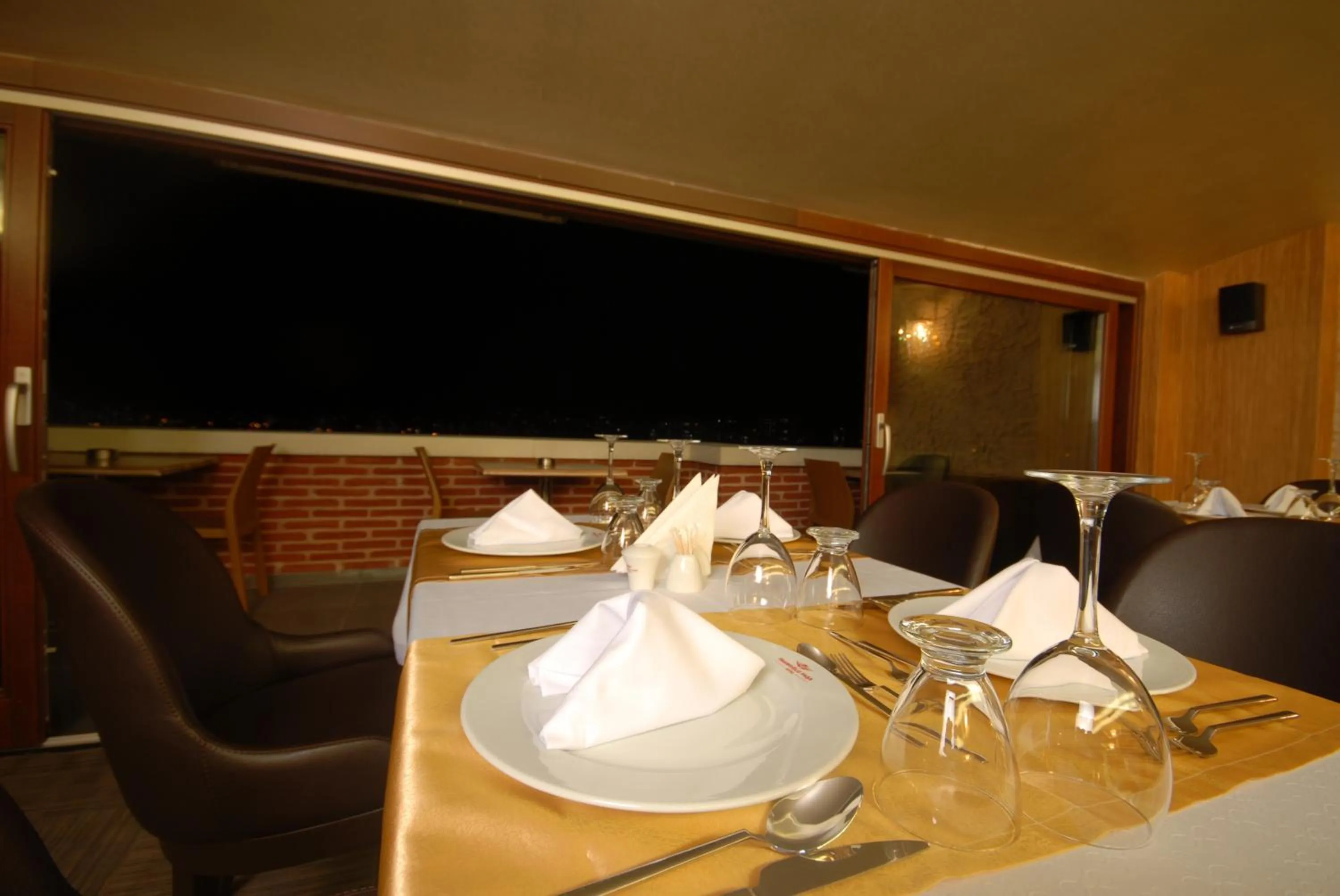 Restaurant/places to eat in Imamoglu Pasa Butik Hotel