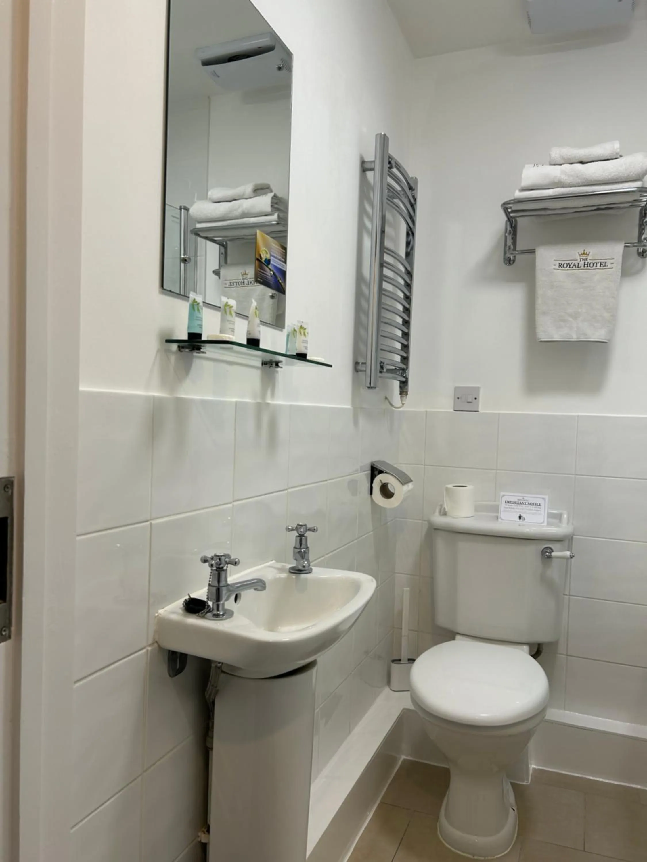 Toilet in The Royal Hotel - Clacton On Sea