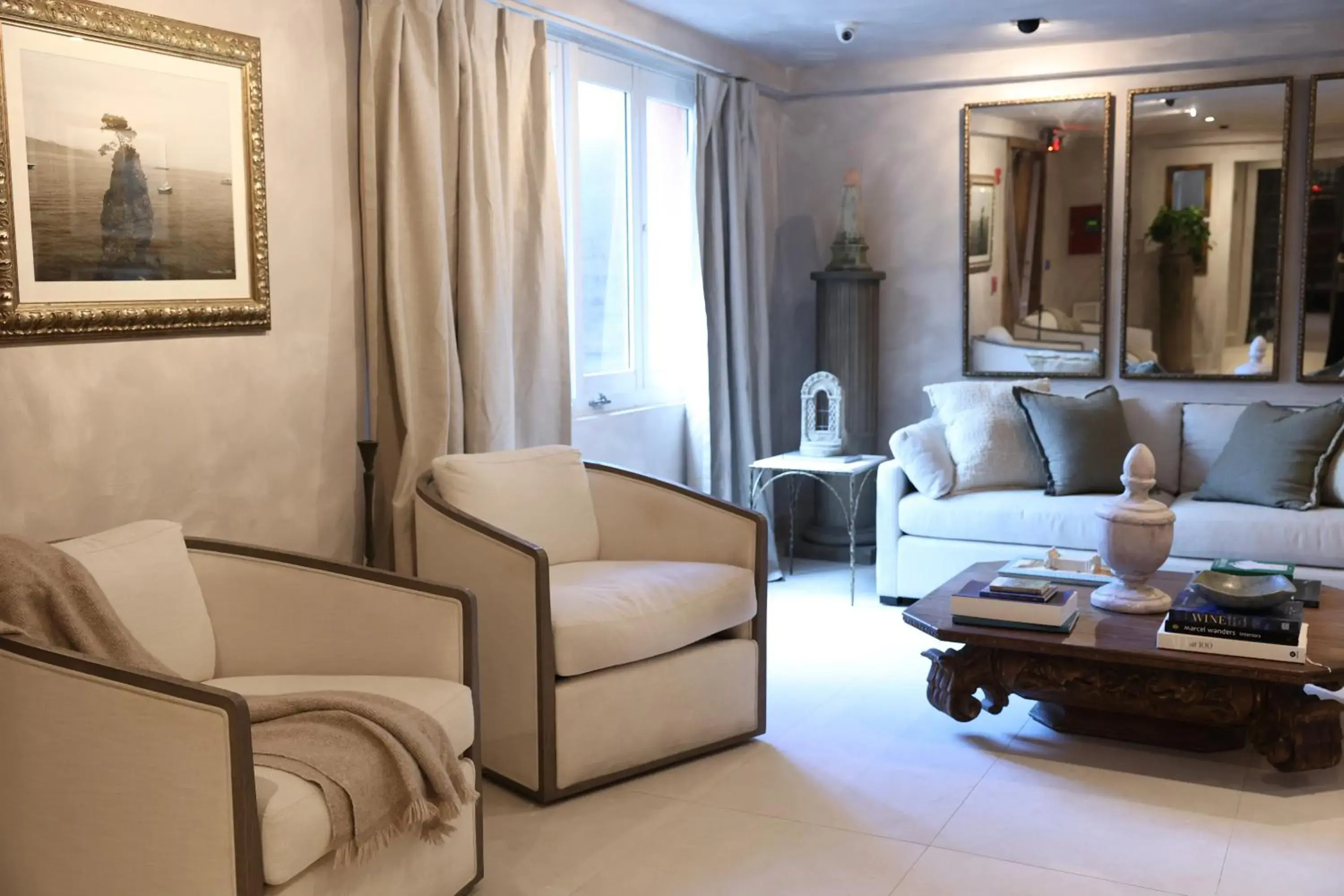 Lobby or reception in O:Live Boutique Hotel, A Small Luxury Hotel of the World Lobby or reception in O:Live Boutique Hotel, A Small Luxury Hotel of the World