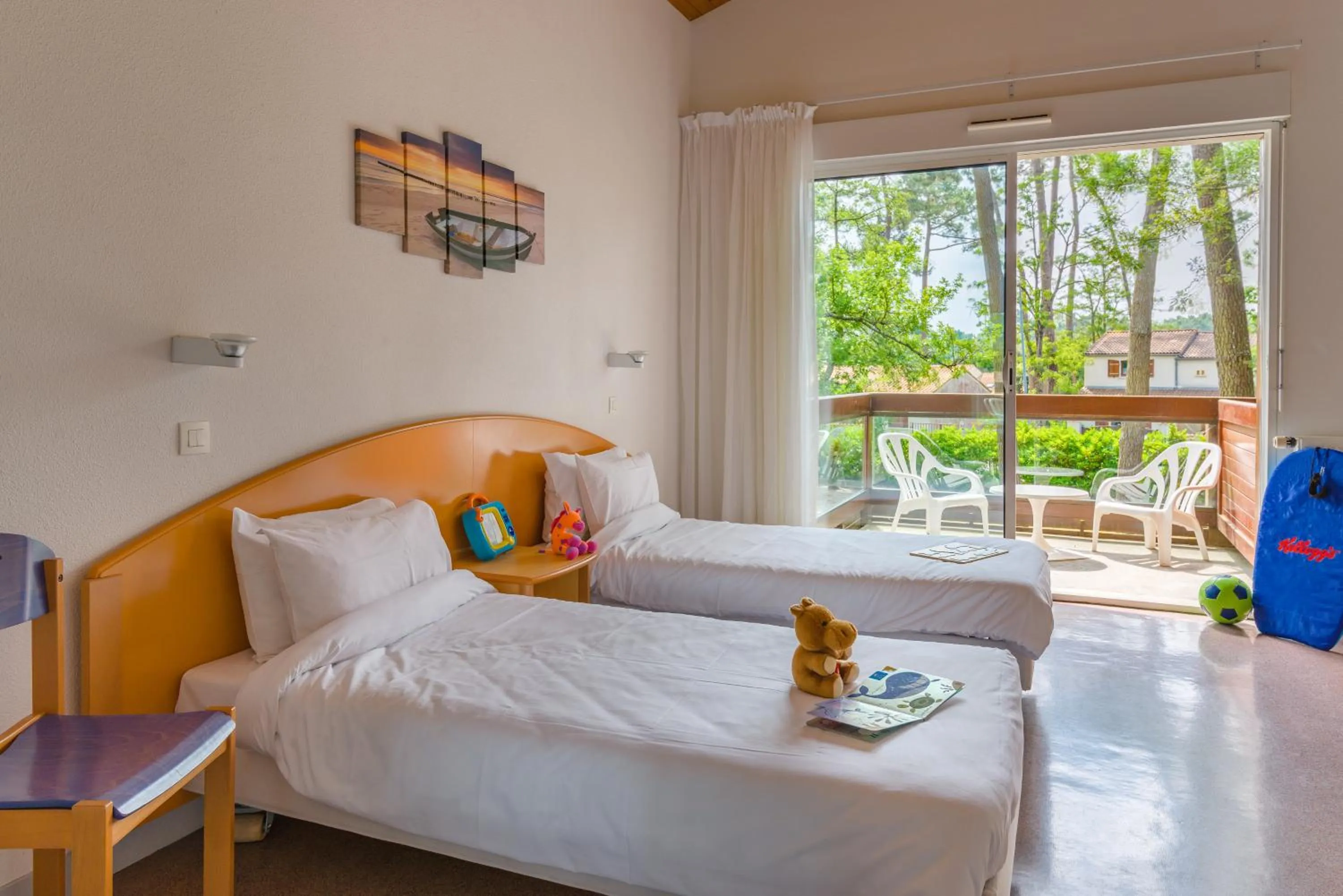 Bed in Azureva Ronce les Bains