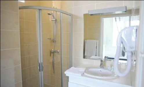 Studio - single occupancy in Aux Jardins de L'Isle