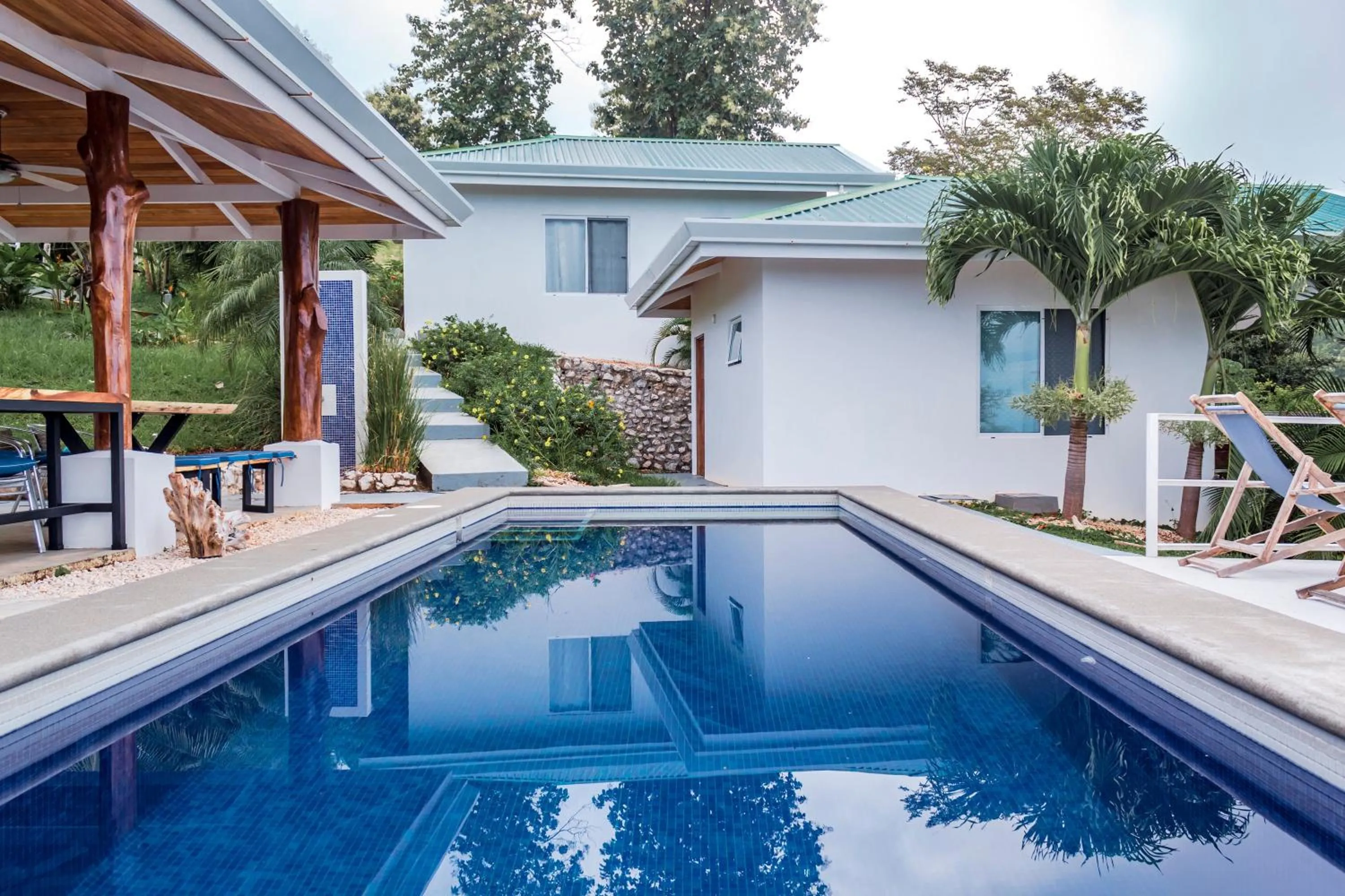 Swimming pool in Lodge Las Estrellas de Samara - Ocean View