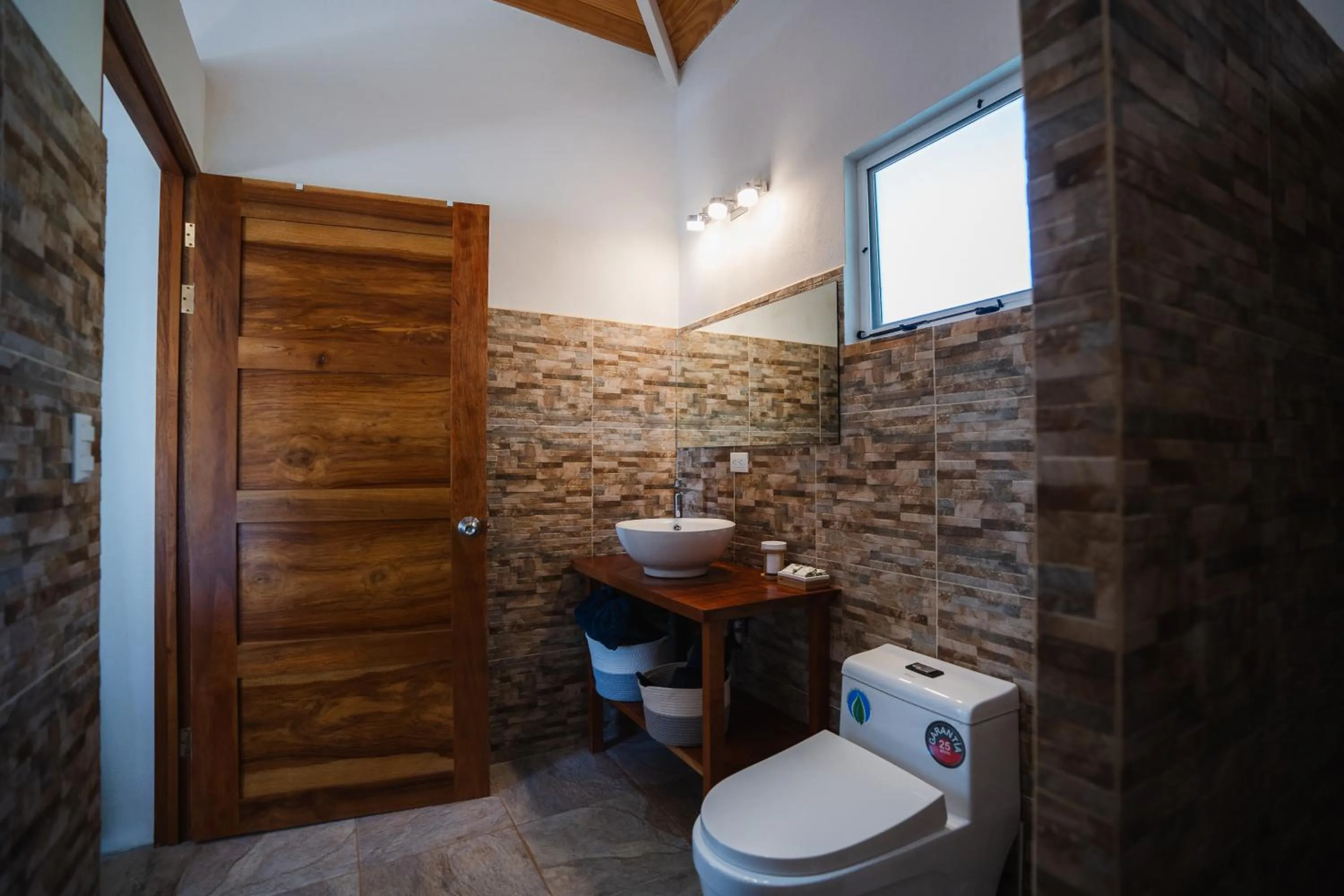 Toilet in Lodge Las Estrellas de Samara - Ocean View