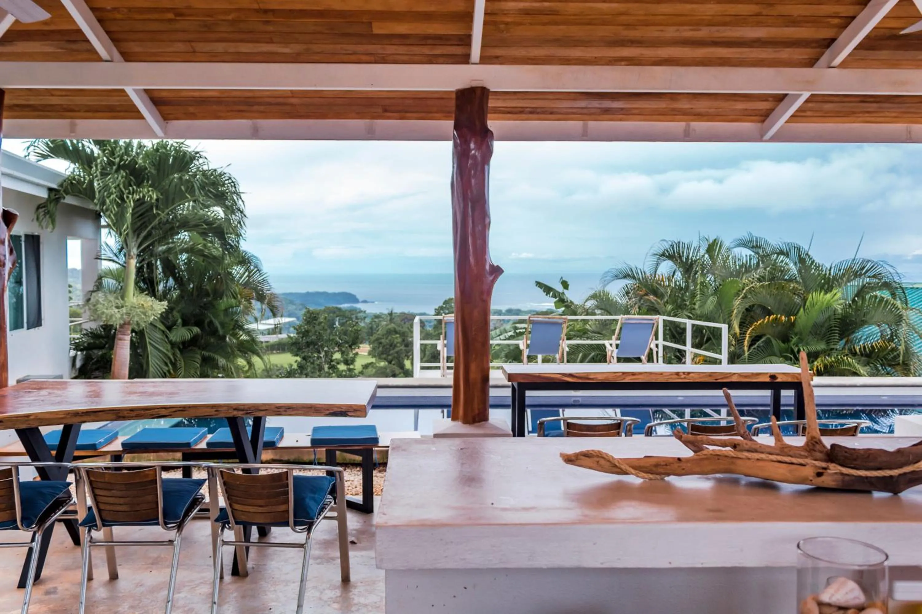 Dining area in Lodge Las Estrellas de Samara - Ocean View