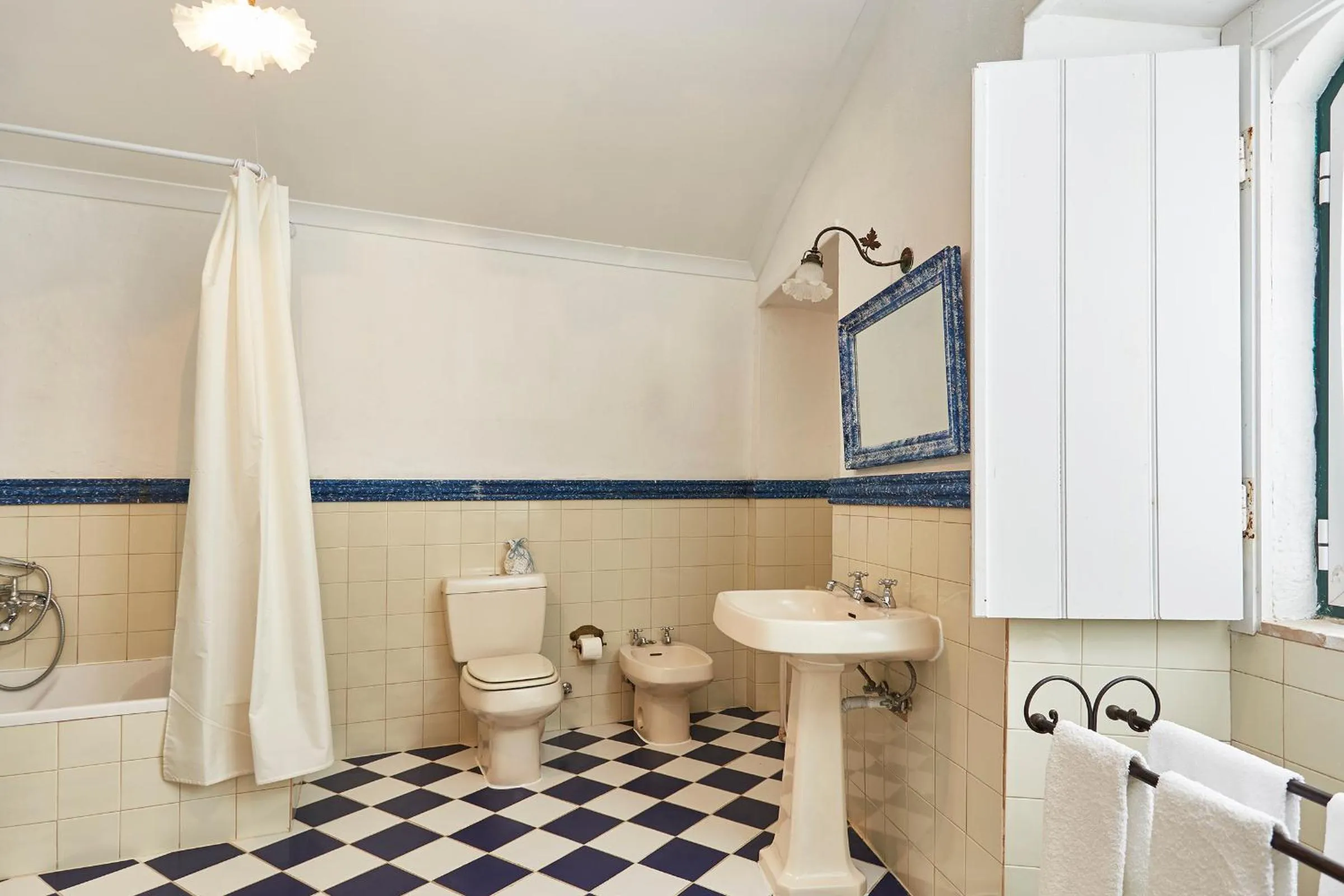 Bathroom in Casa D Obidos