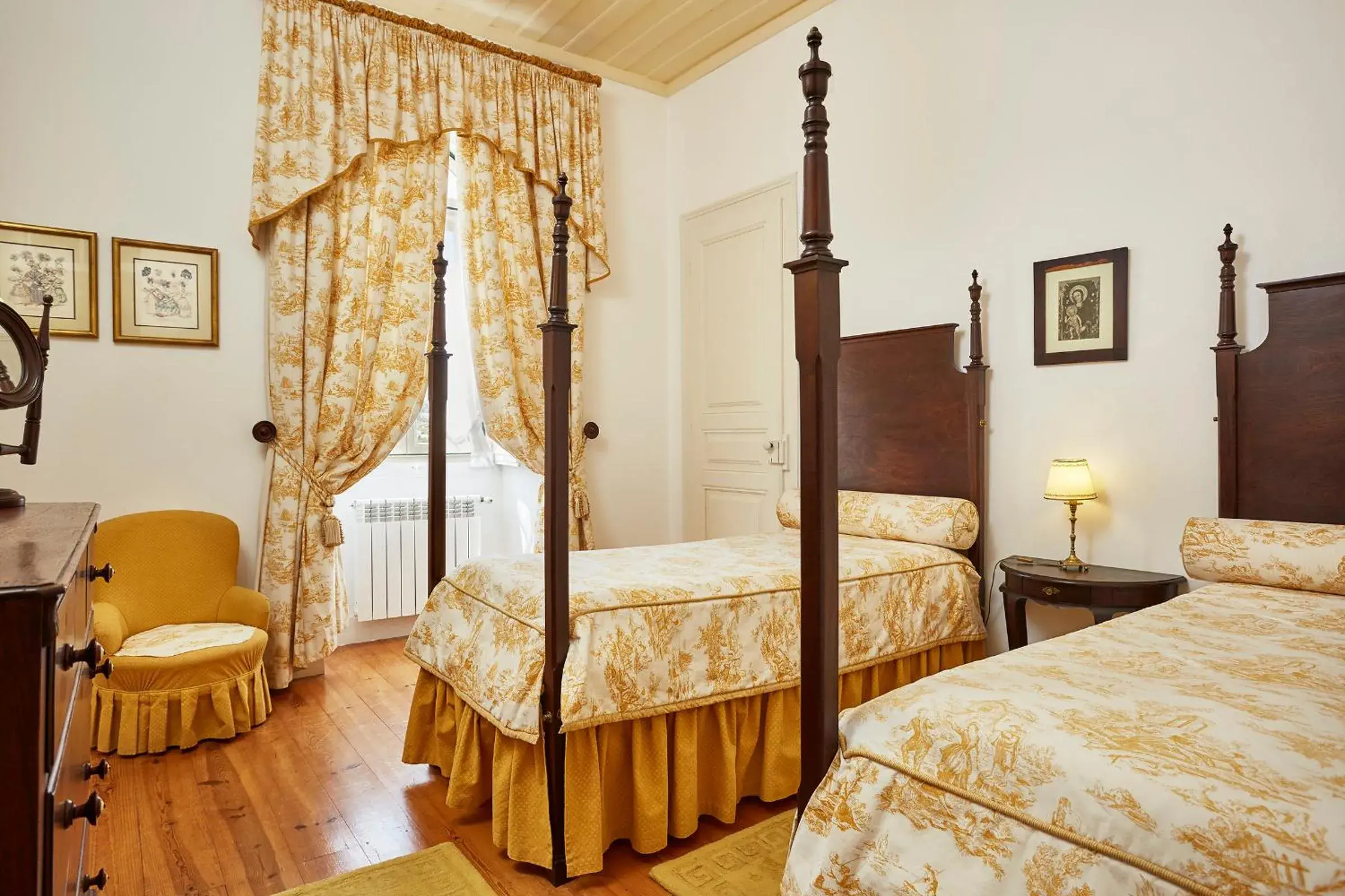 Twin Room in Casa D Obidos Twin Room in Casa D Obidos