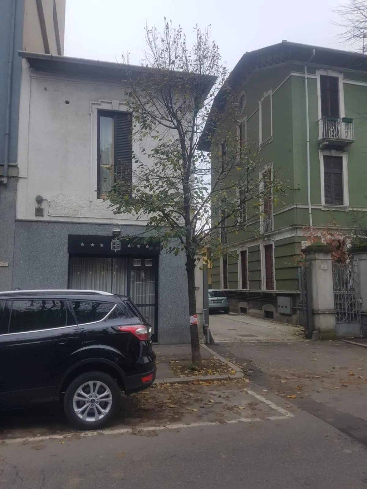 Facade/entrance in Bed Rho Stazione - Fiera