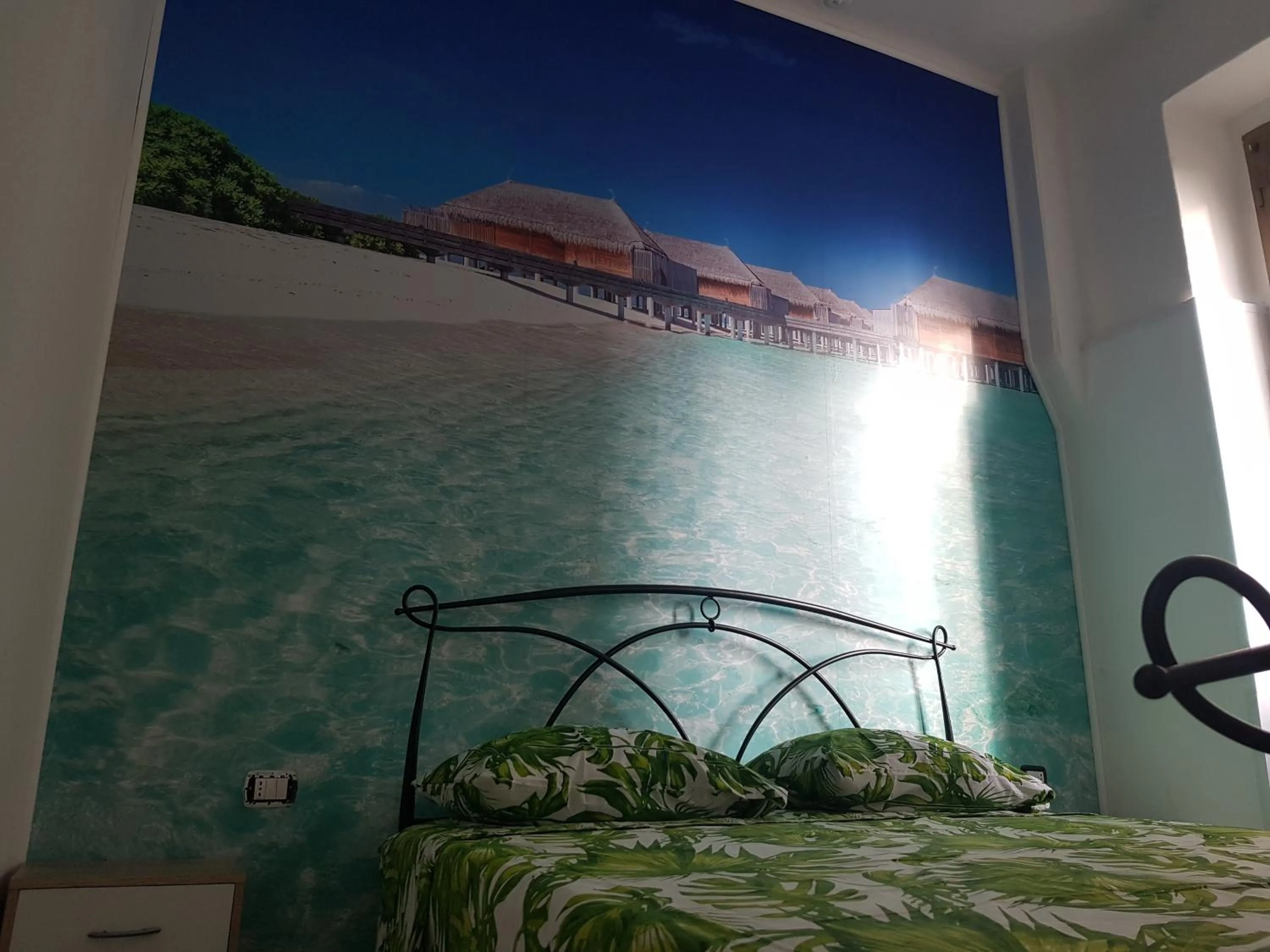 Photo of the whole room, Bed in Bed Rho Stazione - Fiera