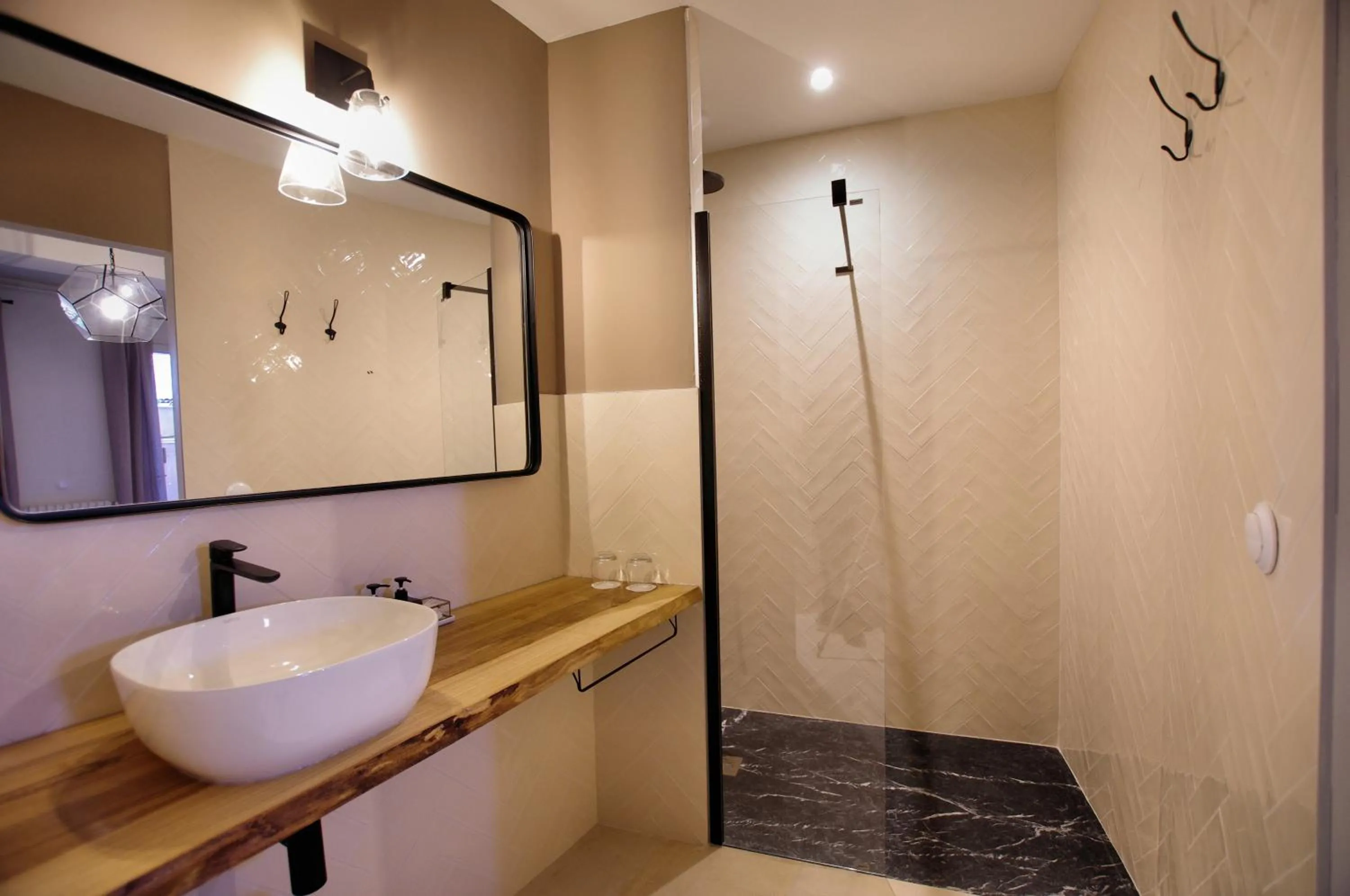 Bathroom in Villa Caroline - Chambres d'Hôtes
