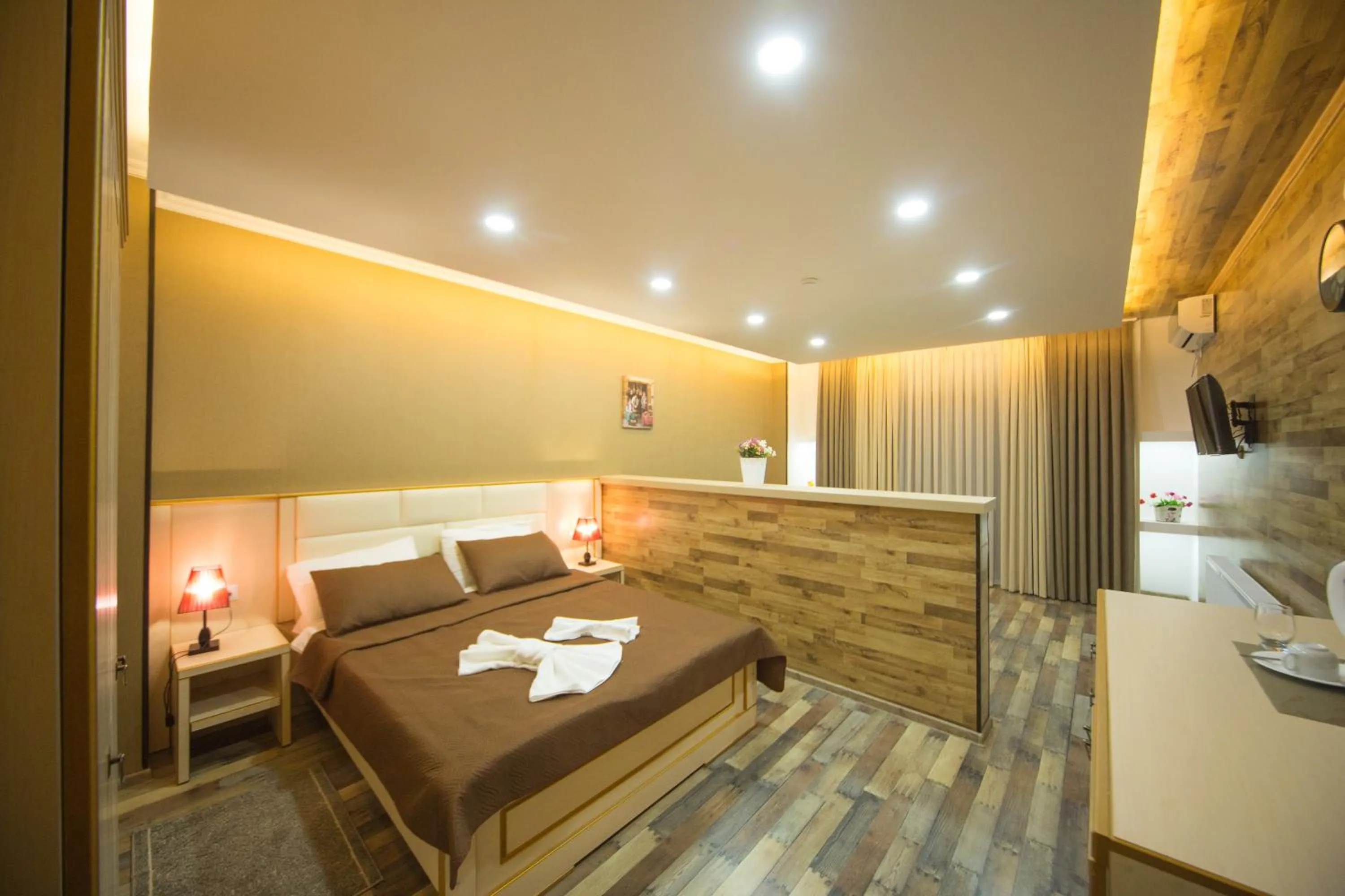 Bedroom, Bed in Hotel Dimasi