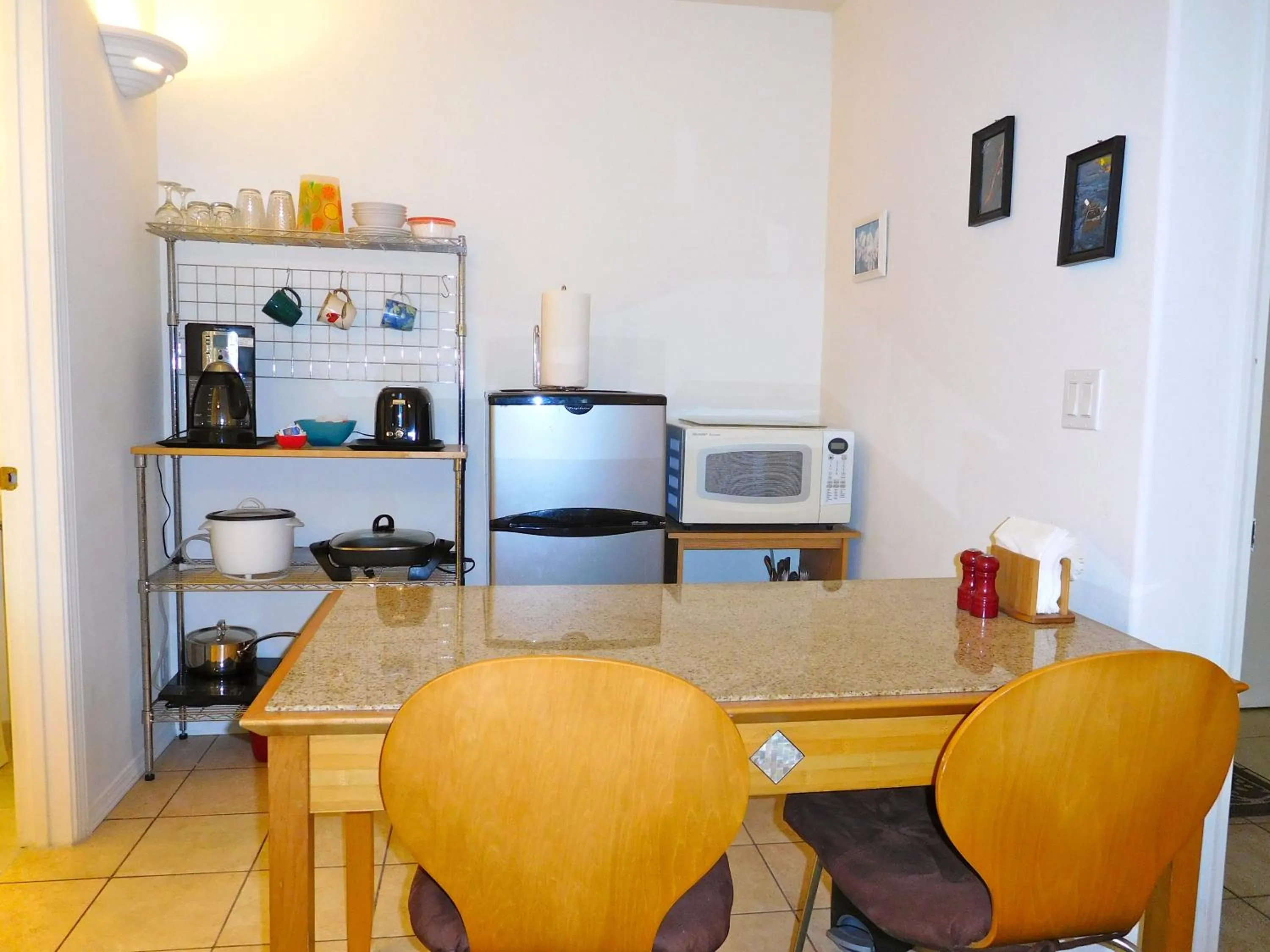 Kitchen or kitchenette in Bears' Place Guest House