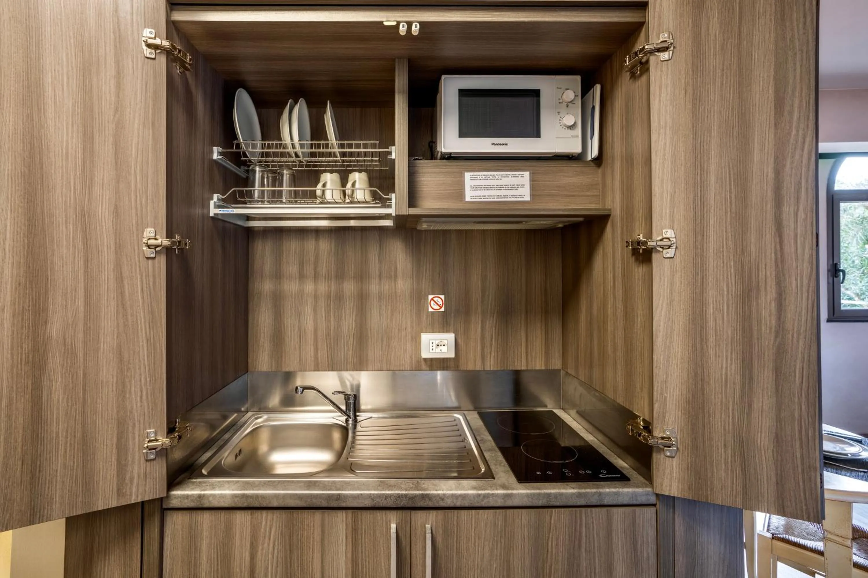 Kitchen or kitchenette in Baba Residences
