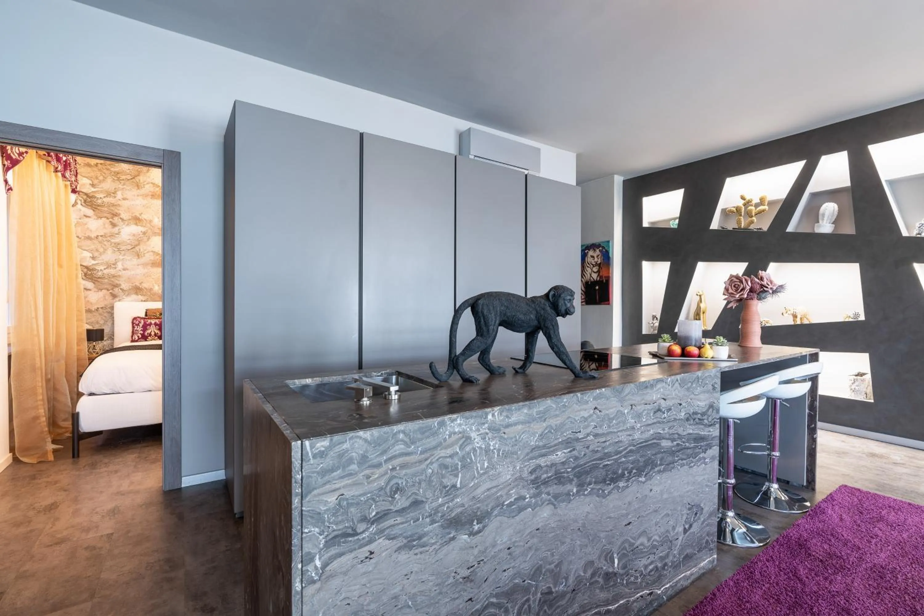 Kitchen or kitchenette, Bed in Baba Residences