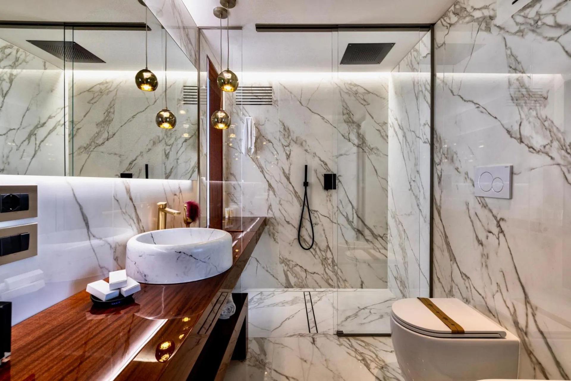 Shower in Baba Residences