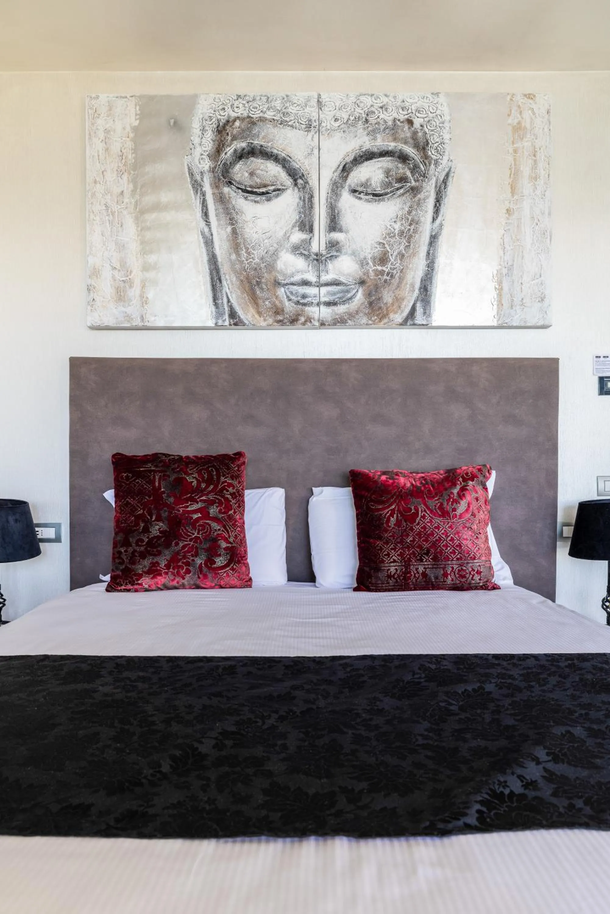 Bed in Baba Residences