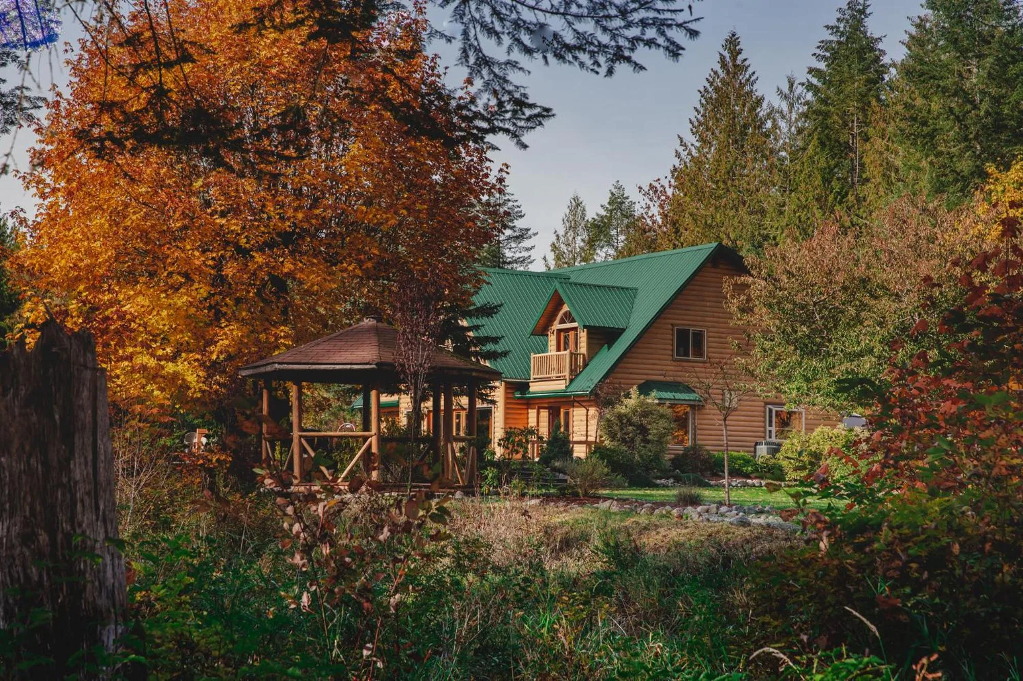 Property building in Cowichan River Lodge