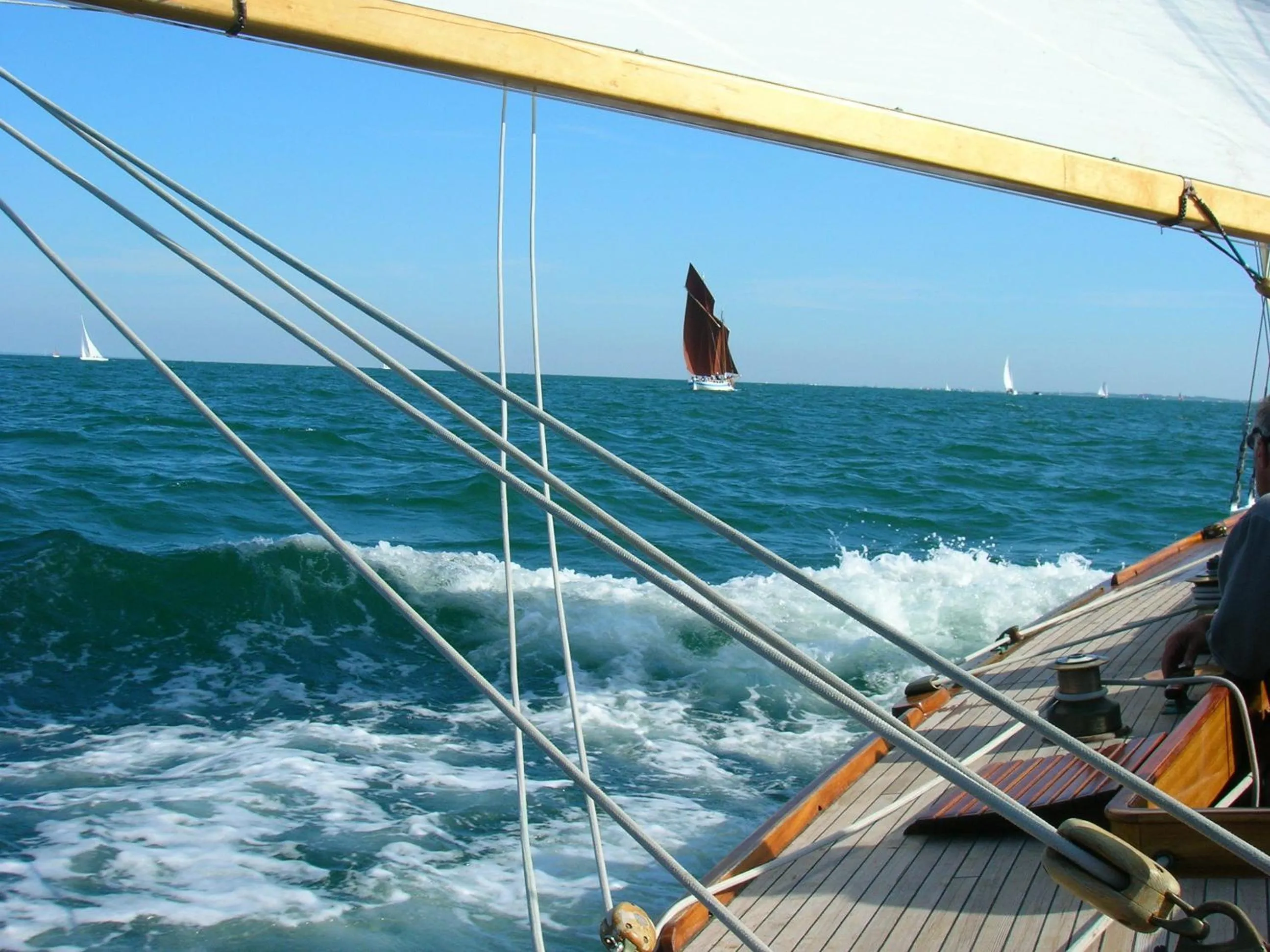 Summer in Le Buzet Bleu Bed & Breakfast