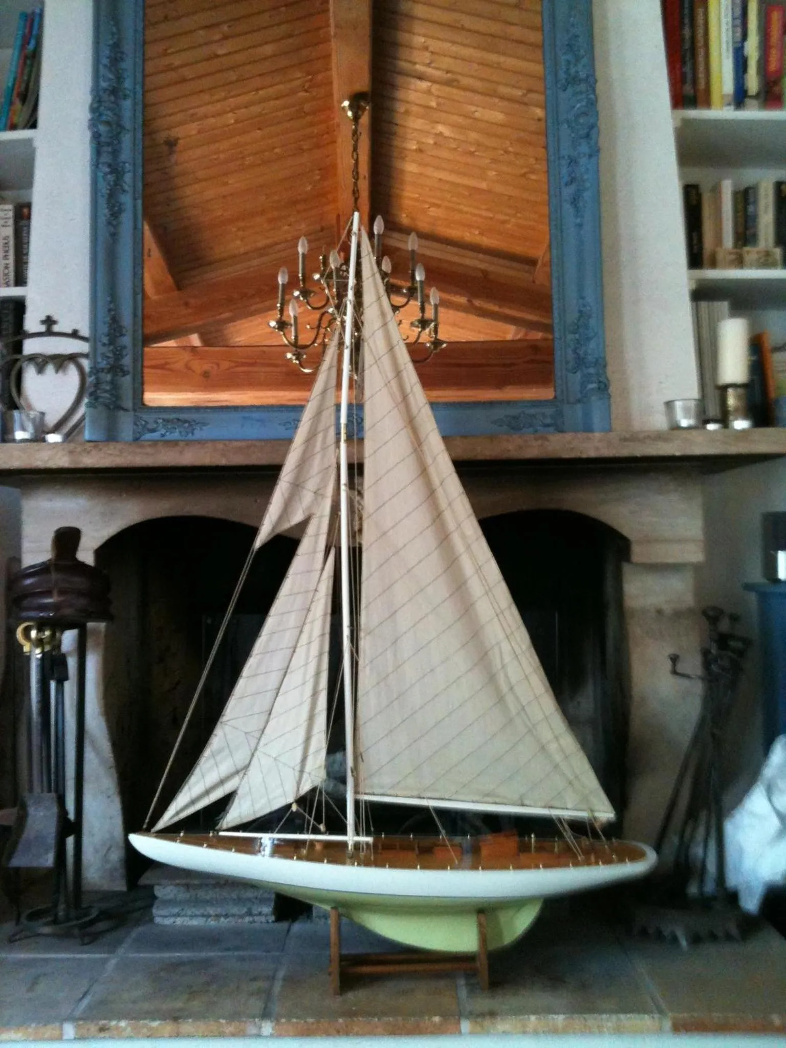 Decorative detail in Le Buzet Bleu Bed & Breakfast