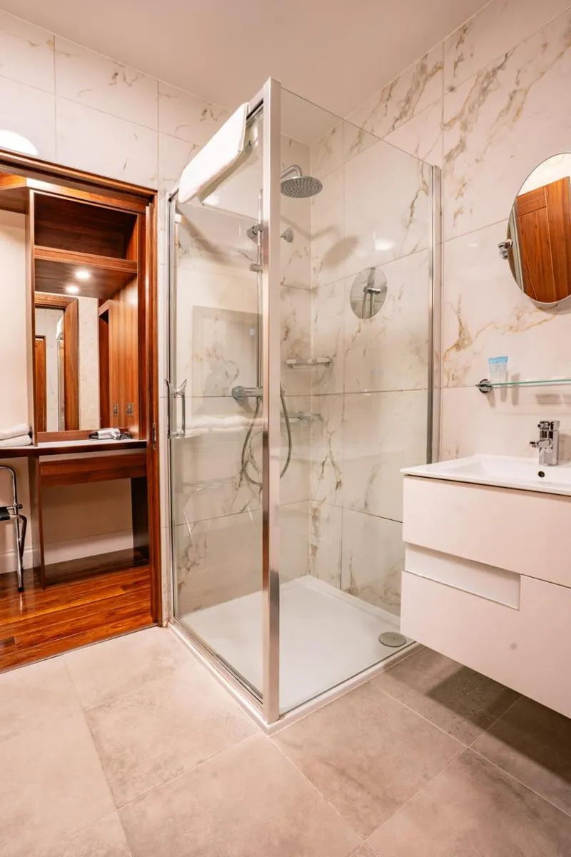 Standard Twin Room in TF Royal Hotel & Theatre