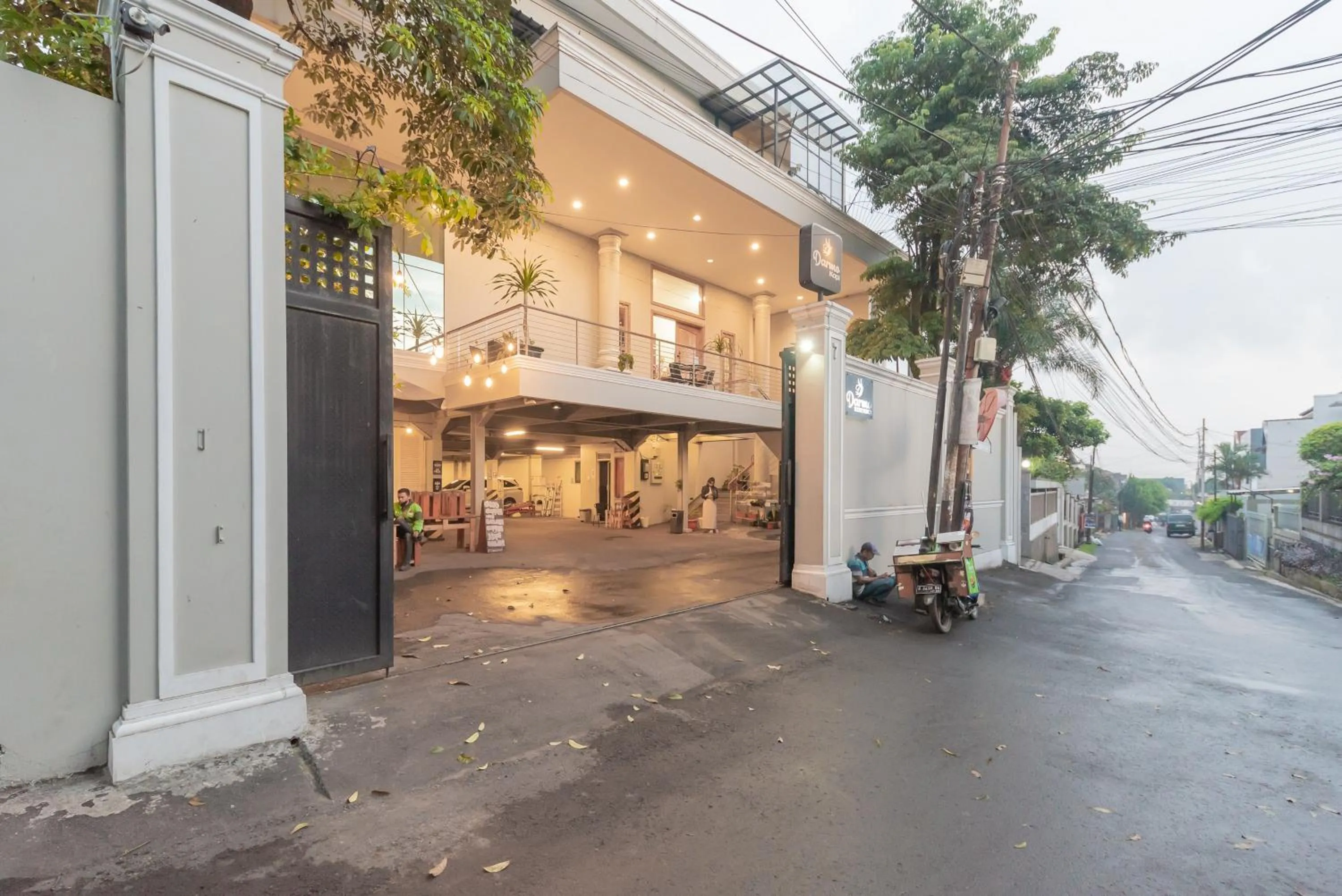 Facade/entrance in Urbanview Darmo Residence Bandung