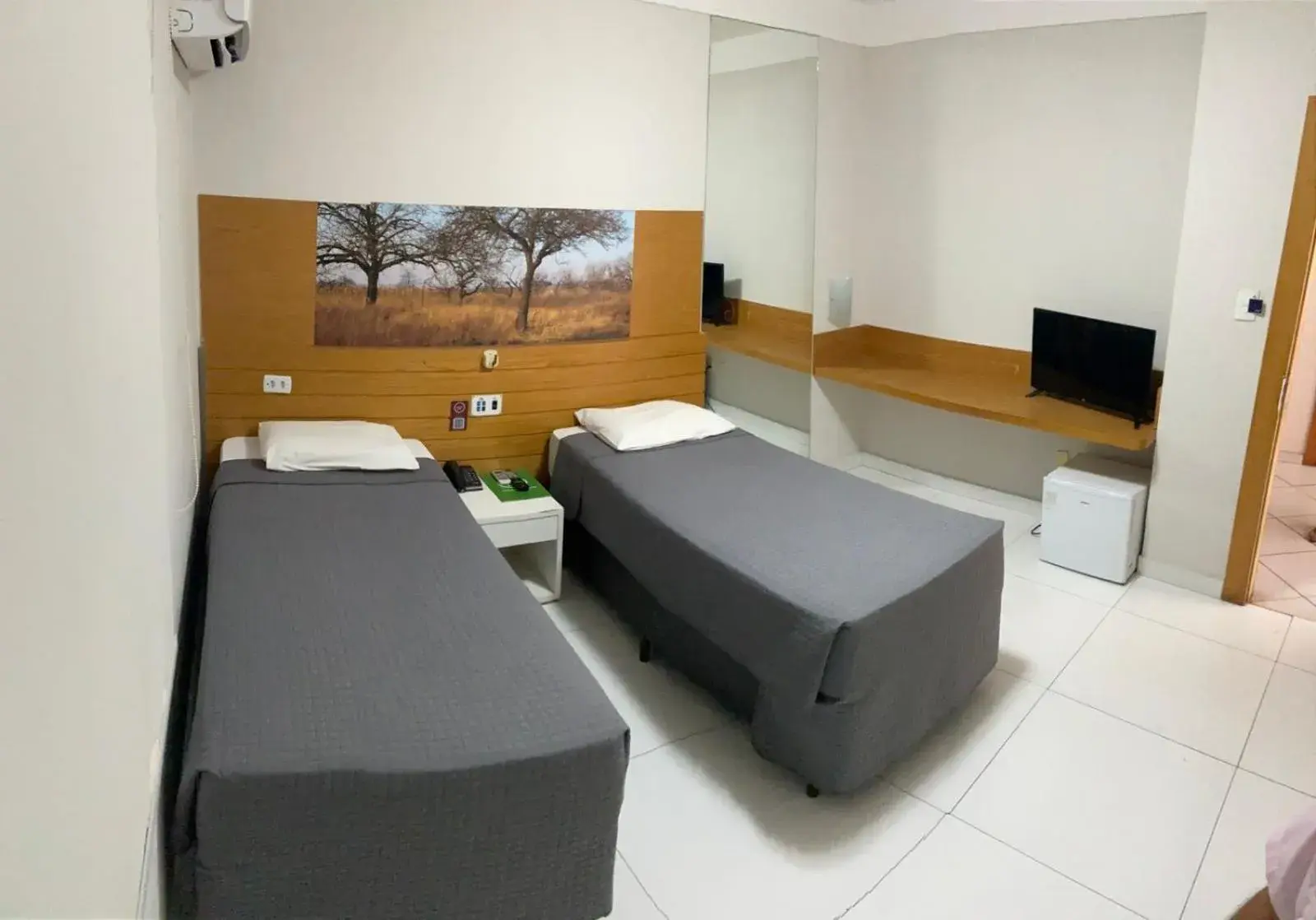 Twin Room - single occupancy in Hotel Veneza Twin Room - single occupancy in Hotel Veneza