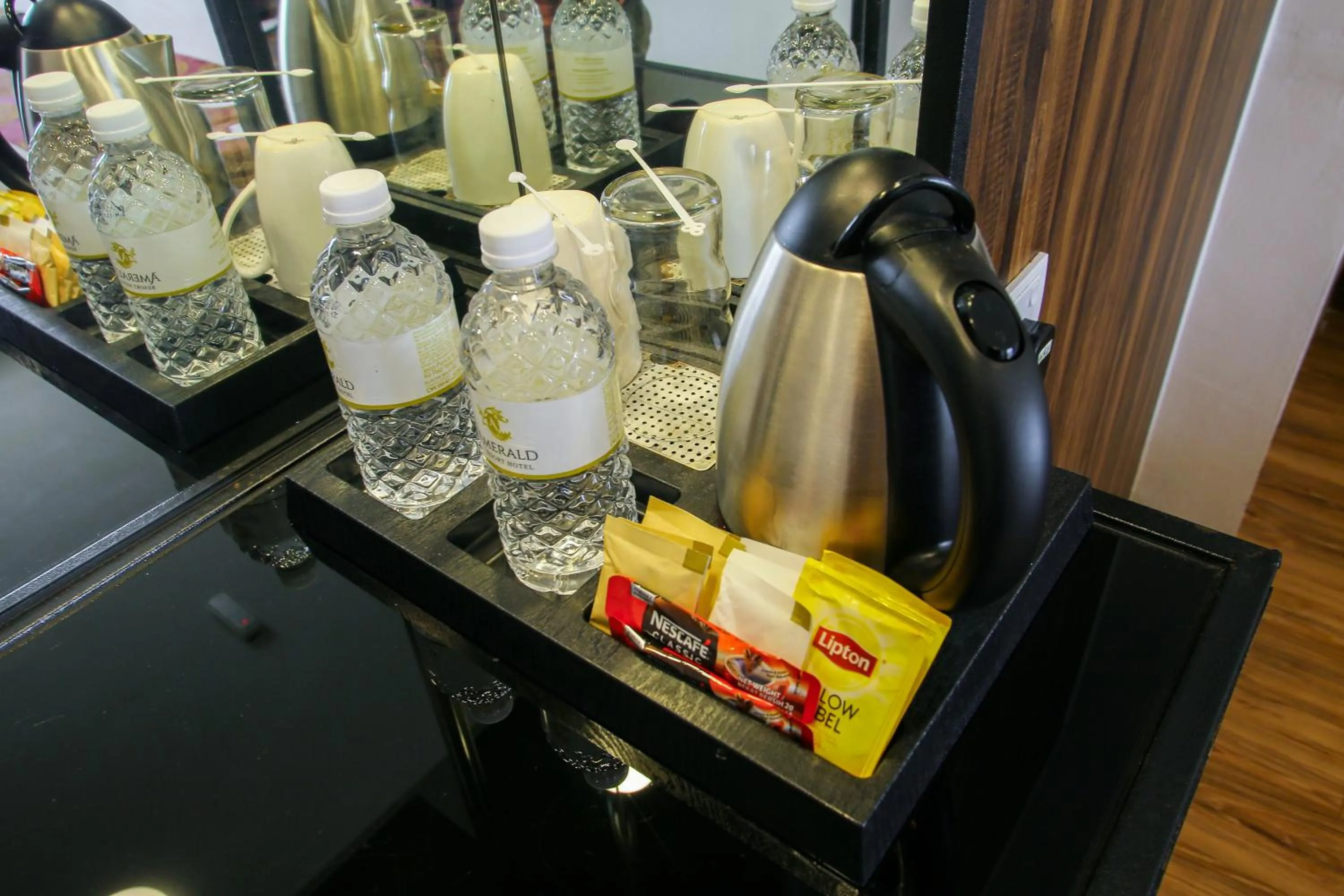 AMERALD RESORT HOTEL DESARU