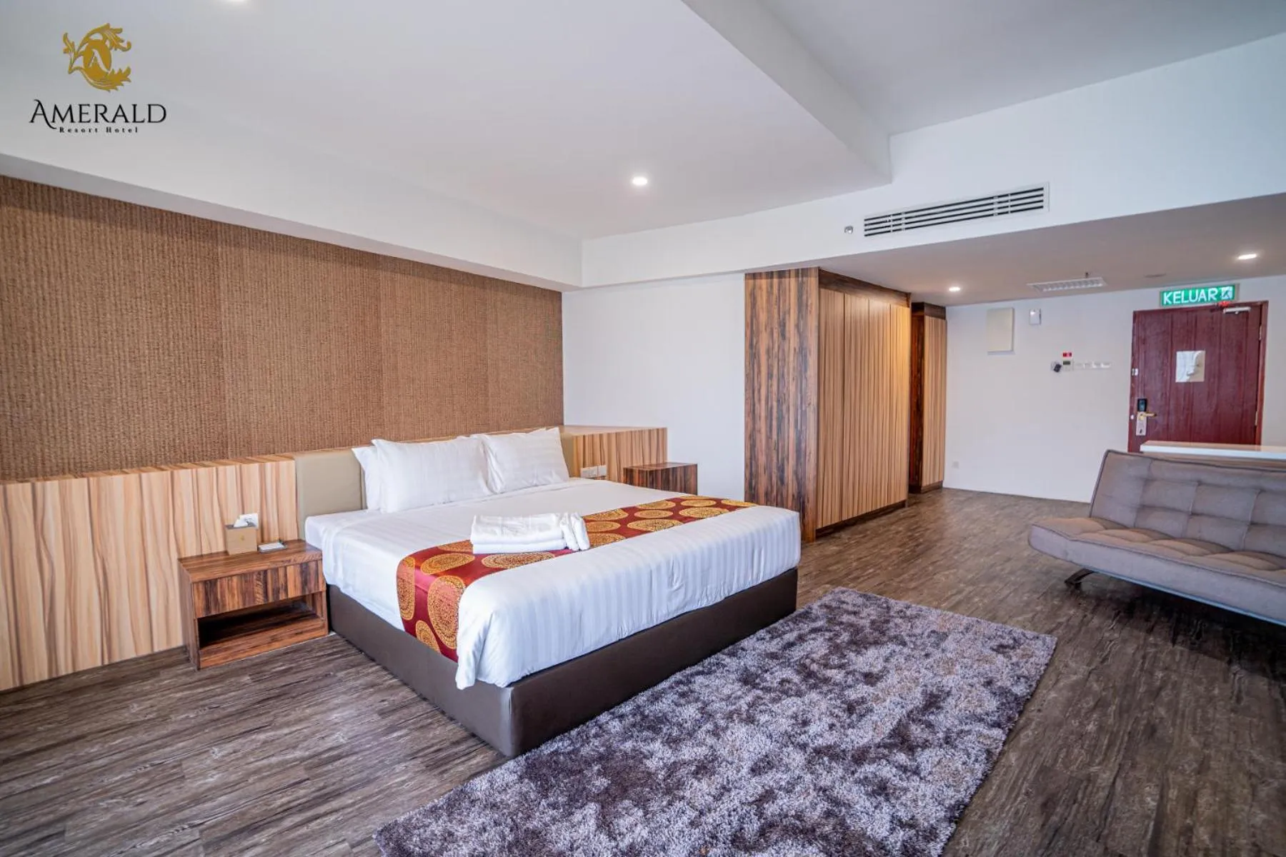 Shower, Bed in AMERALD RESORT HOTEL DESARU