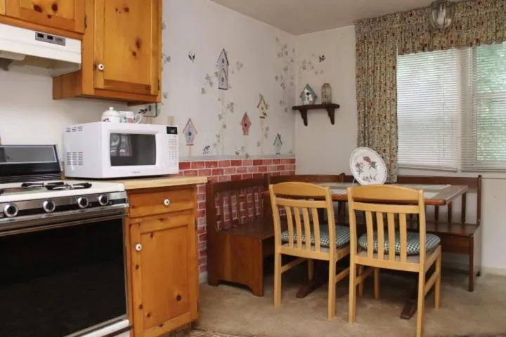 Coffee/tea facilities in Piety Hill Cottages