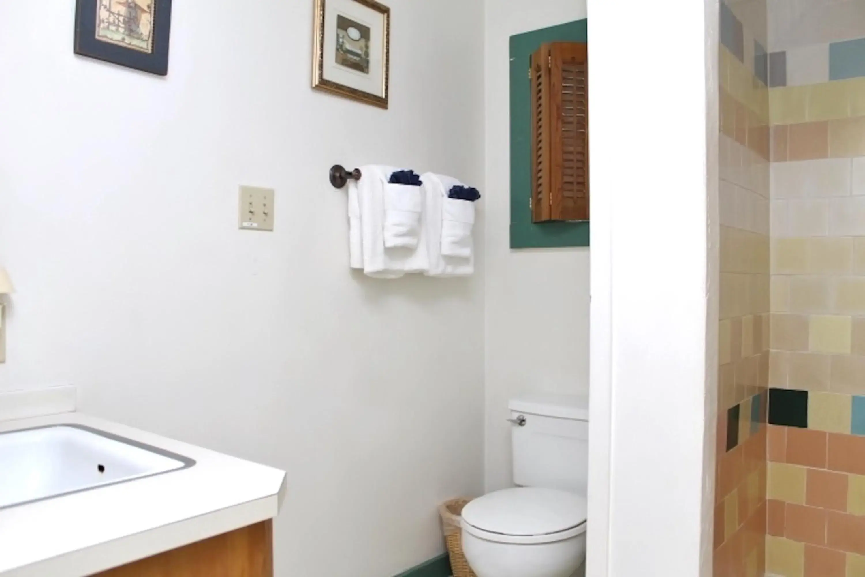 Family Room in Piety Hill Cottages Family Room in Piety Hill Cottages