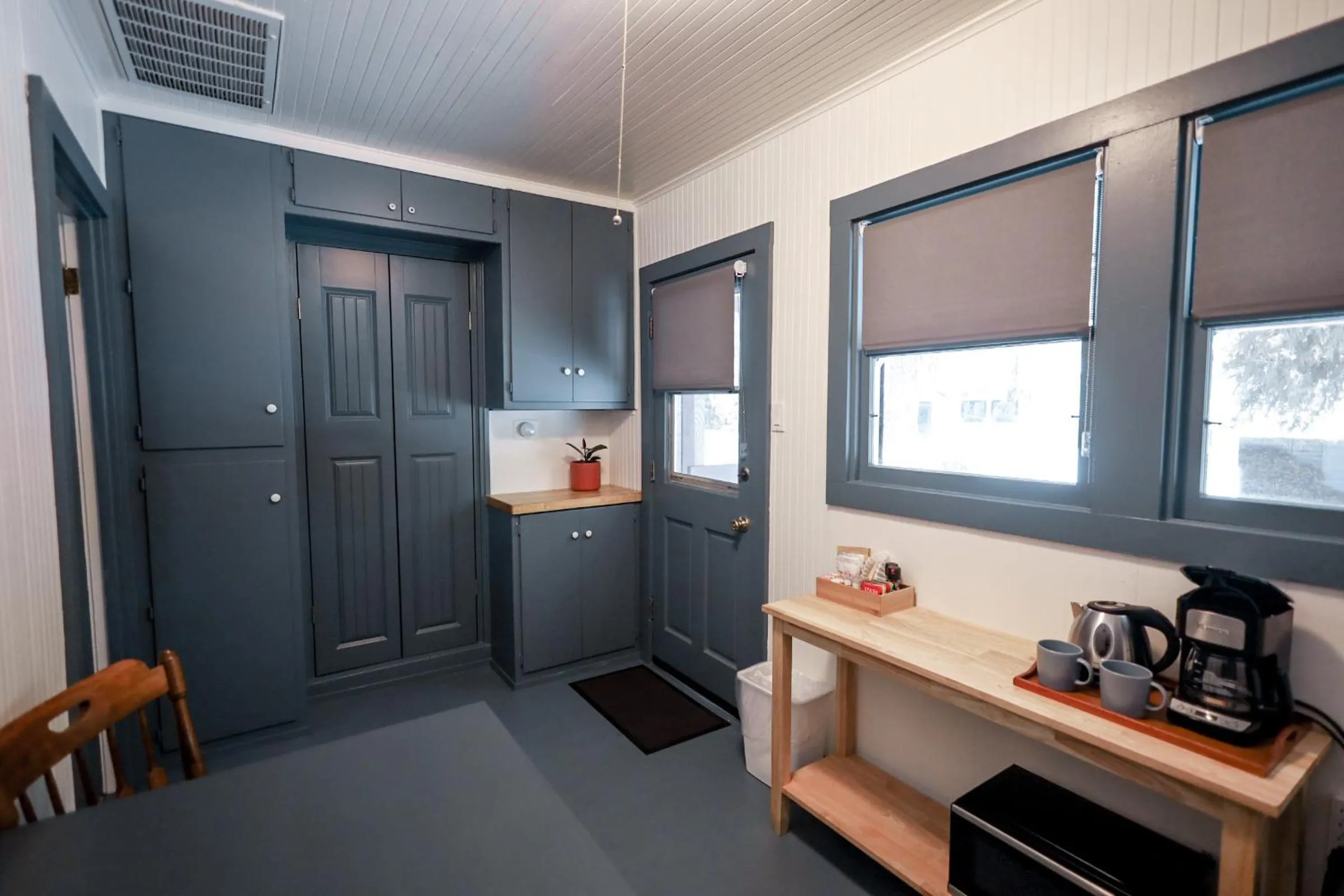 Dining area in Piety Hill Cottages