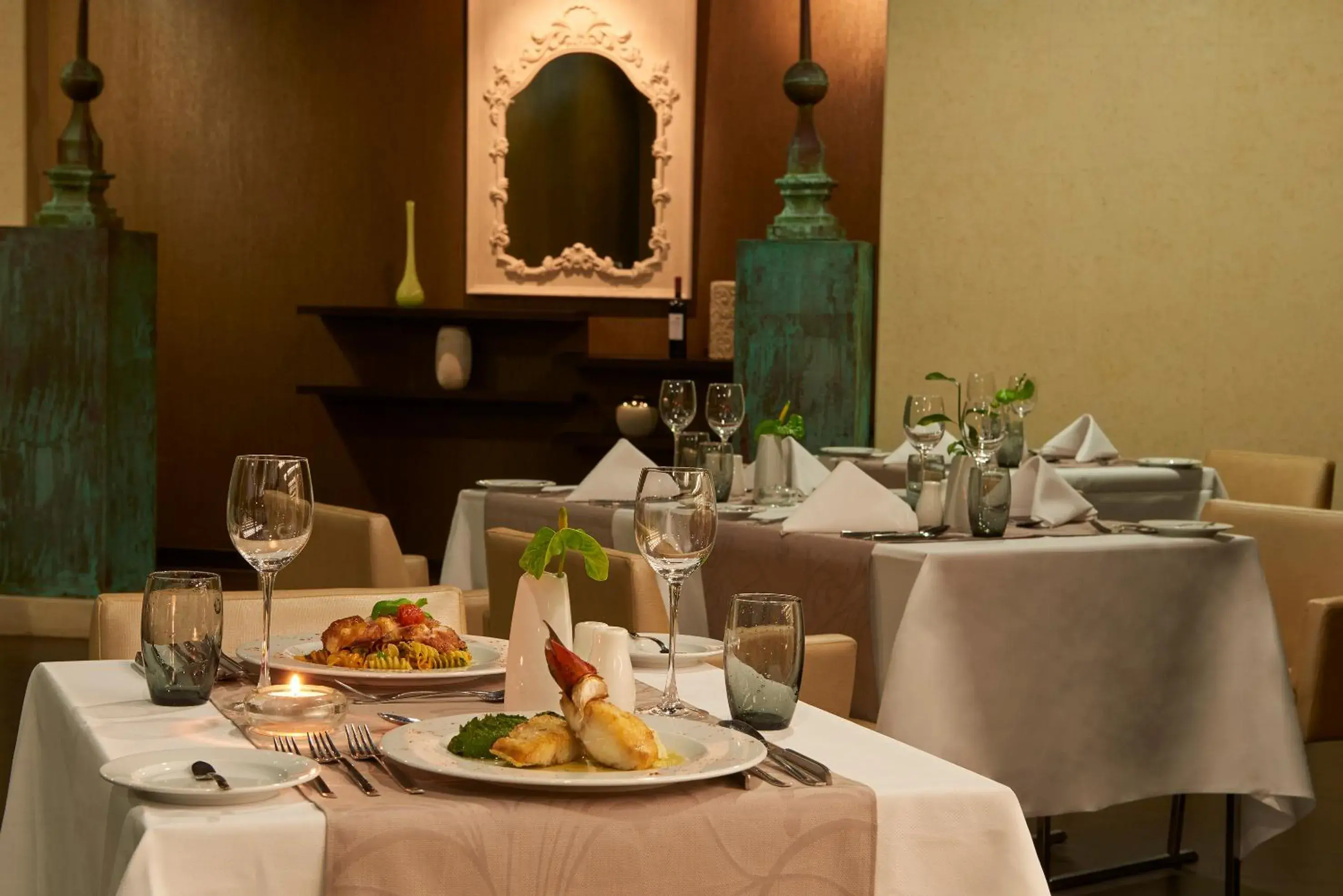 Restaurant/places to eat in Melia Madeira Mare Restaurant/places to eat in Melia Madeira Mare