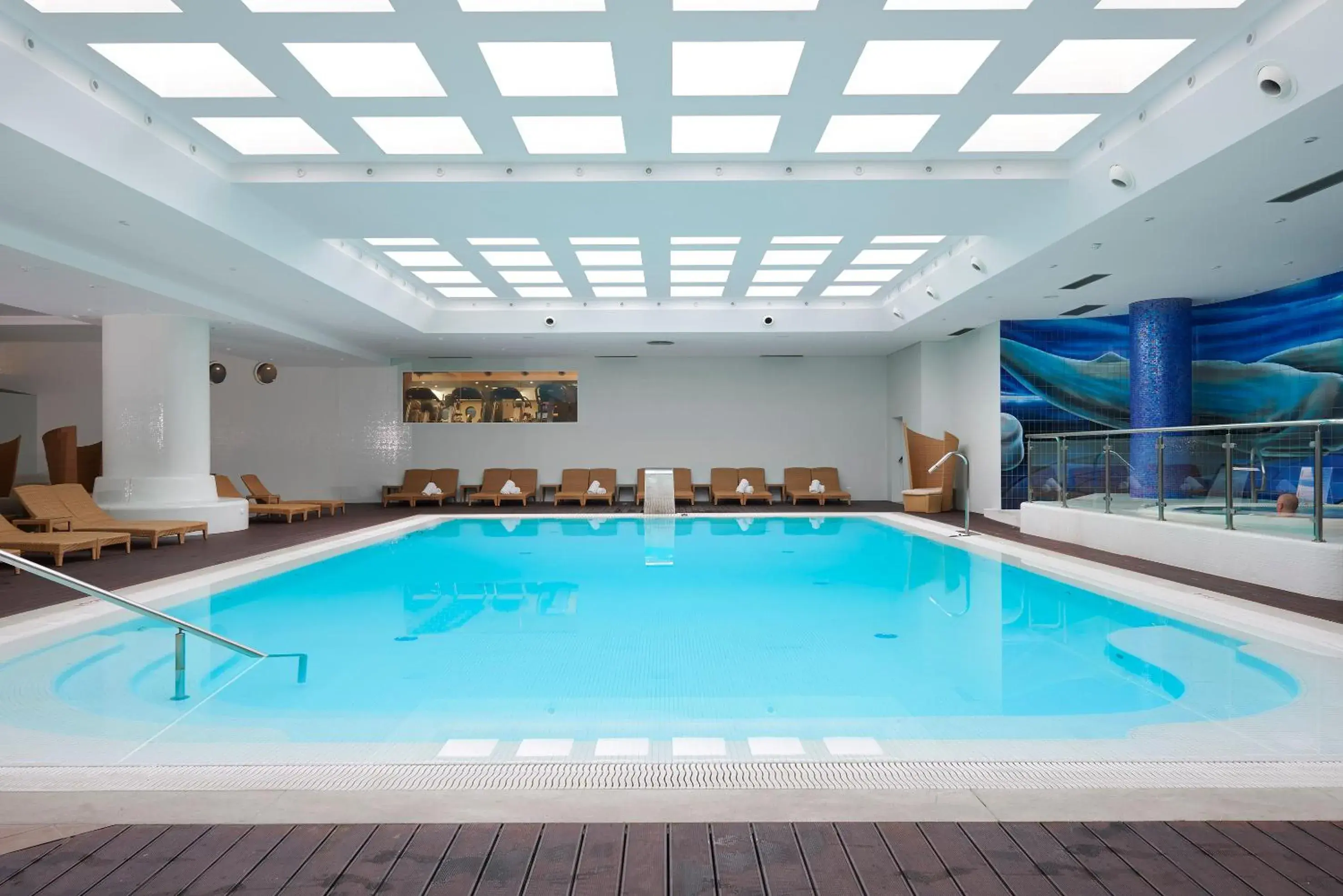 Swimming pool in Melia Madeira Mare Swimming pool in Melia Madeira Mare