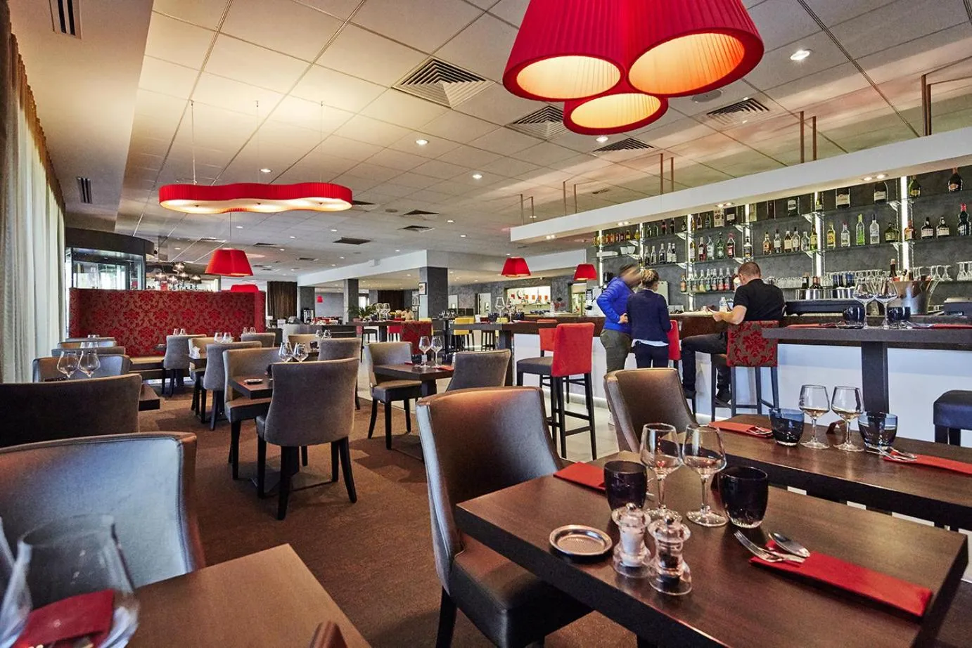 Restaurant/places to eat in Kyriad Prestige Lyon Est - Saint Priest Eurexpo Hotel and SPA