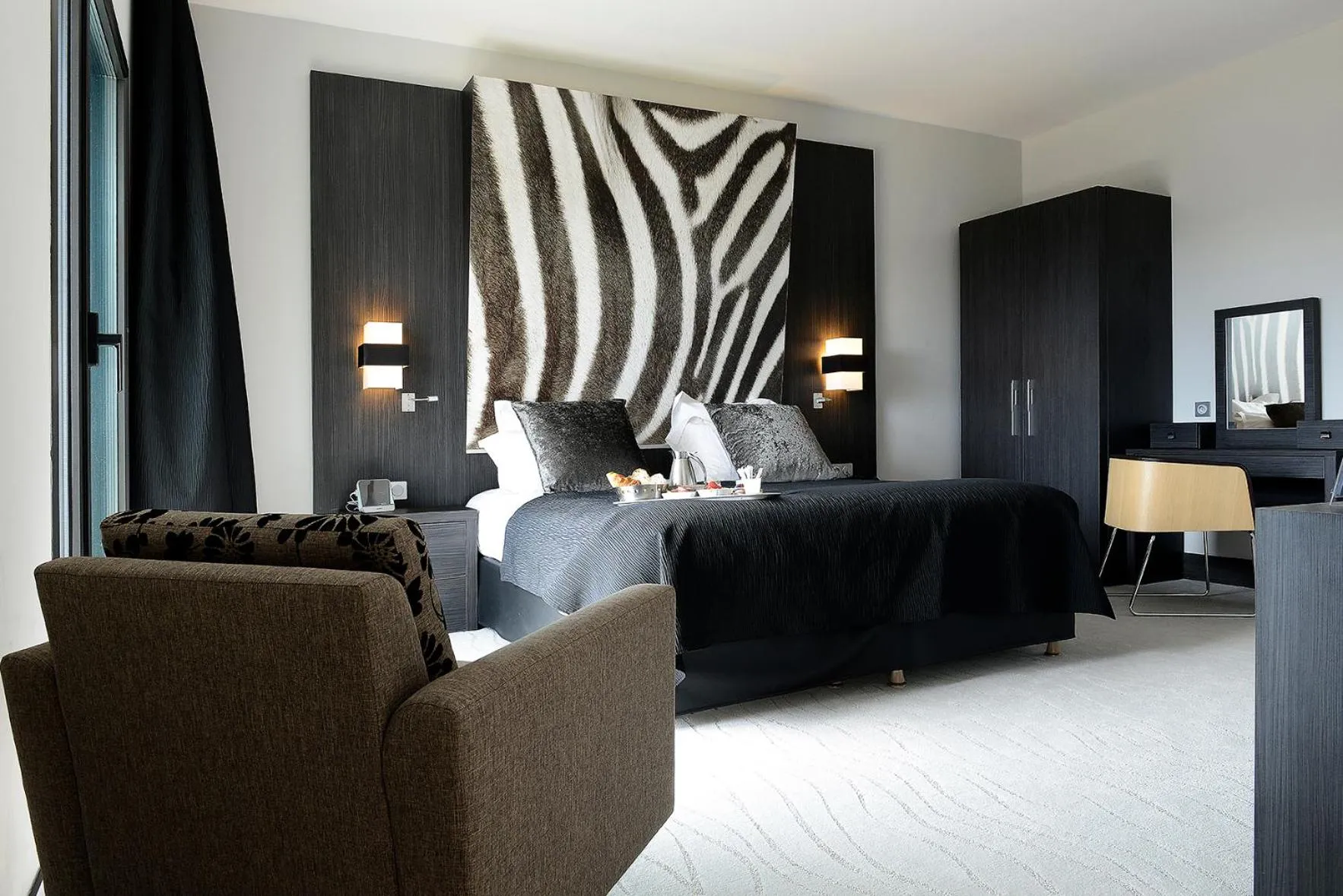 Bed in Kyriad Prestige Lyon Est - Saint Priest Eurexpo Hotel and SPA