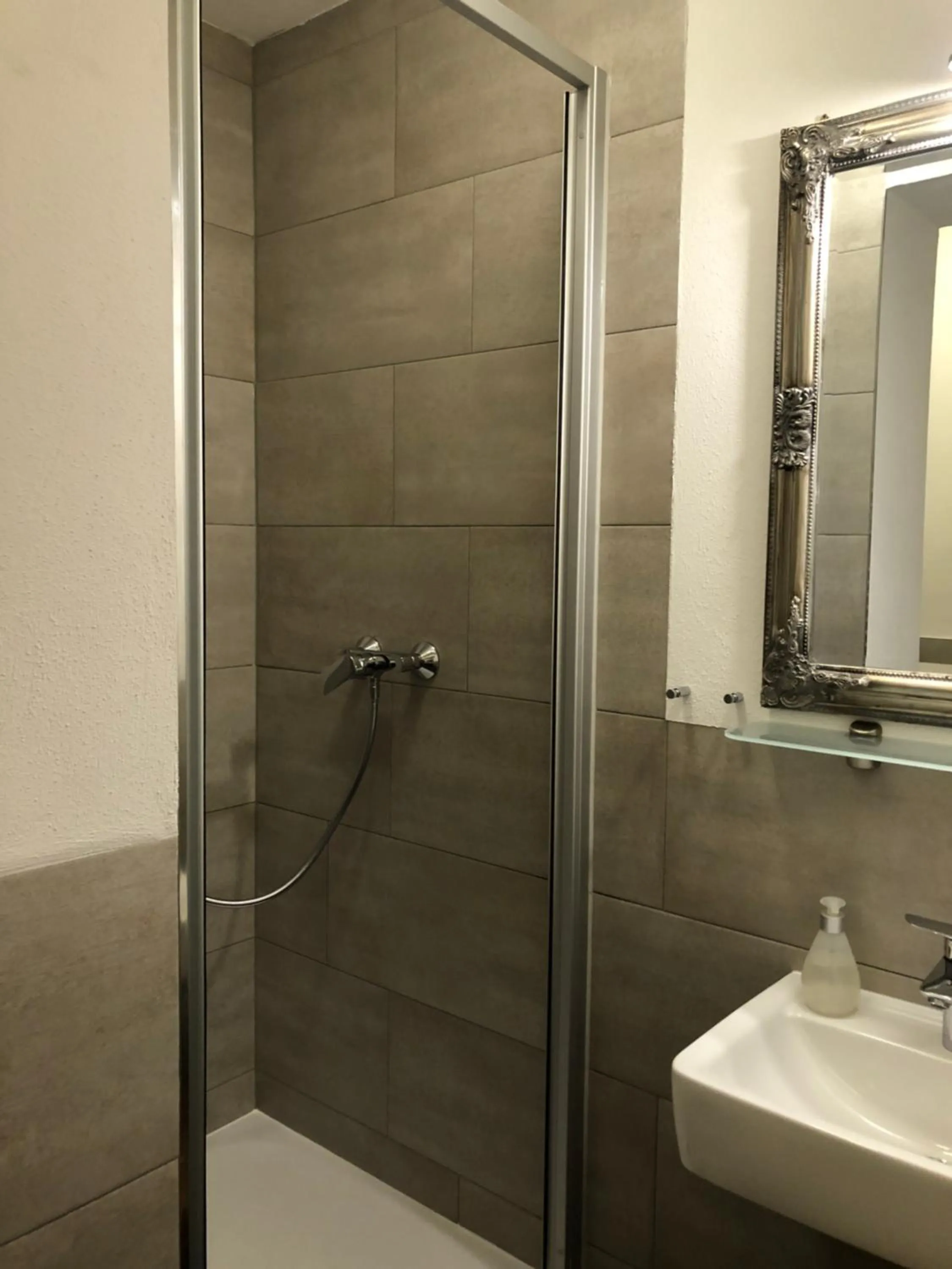 Photo of the whole room in Stella Apartments am Erfurter Dom