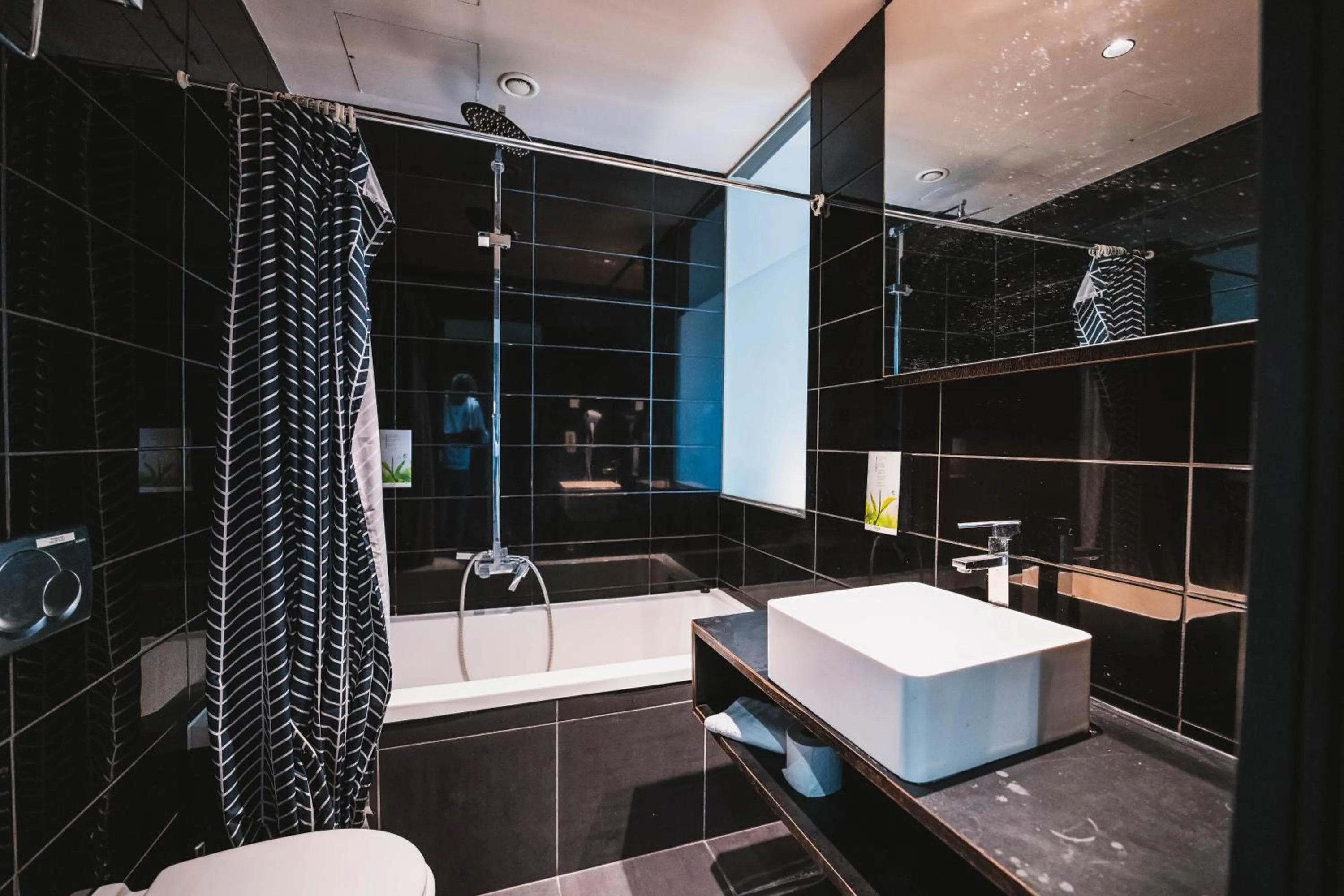 Toilet in Utopia Hotel - Art & Nature Hotel