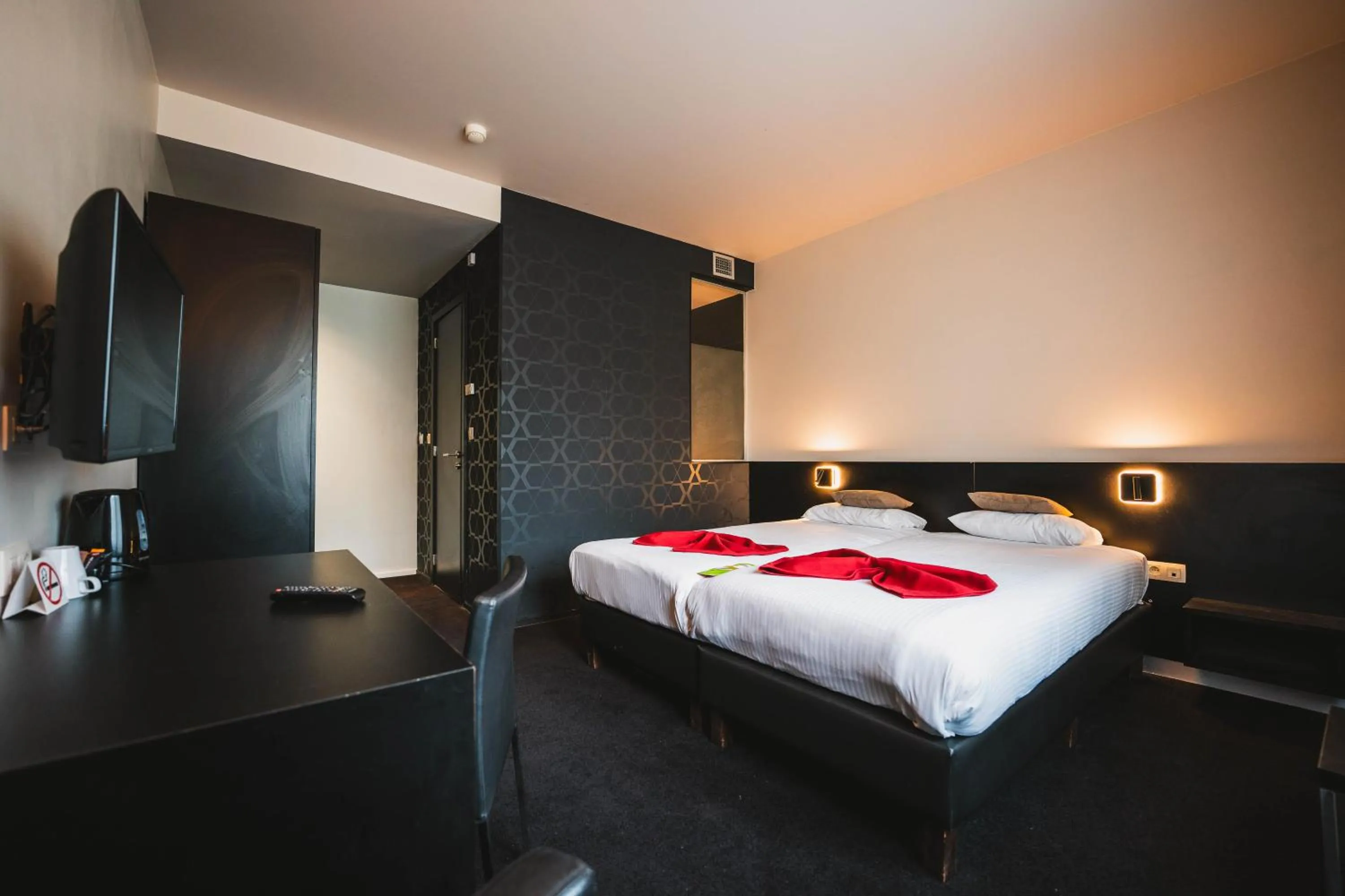 Bed in Utopia Hotel - Art & Nature Hotel