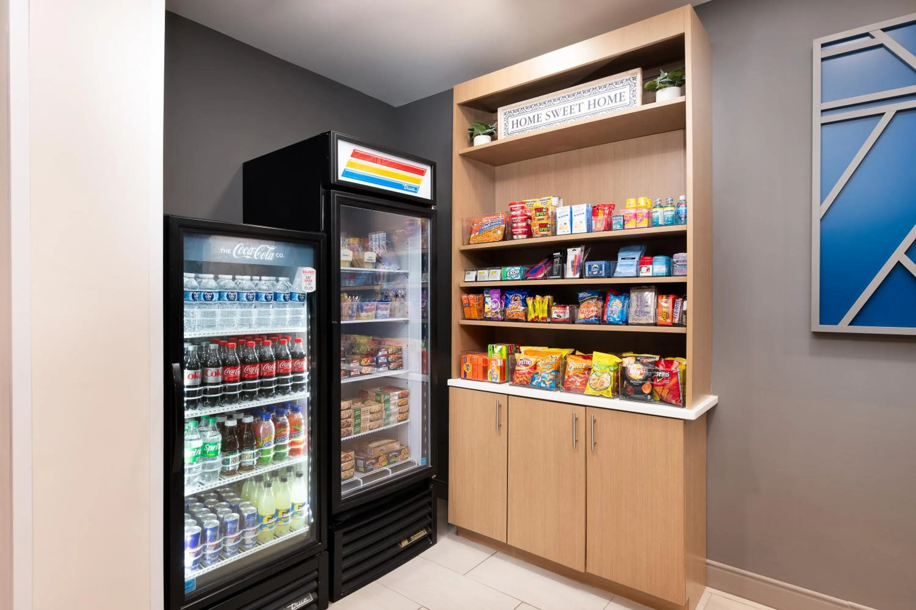 Food and drinks in Holiday Inn Express Atlanta West - Theme Park Area by IHG