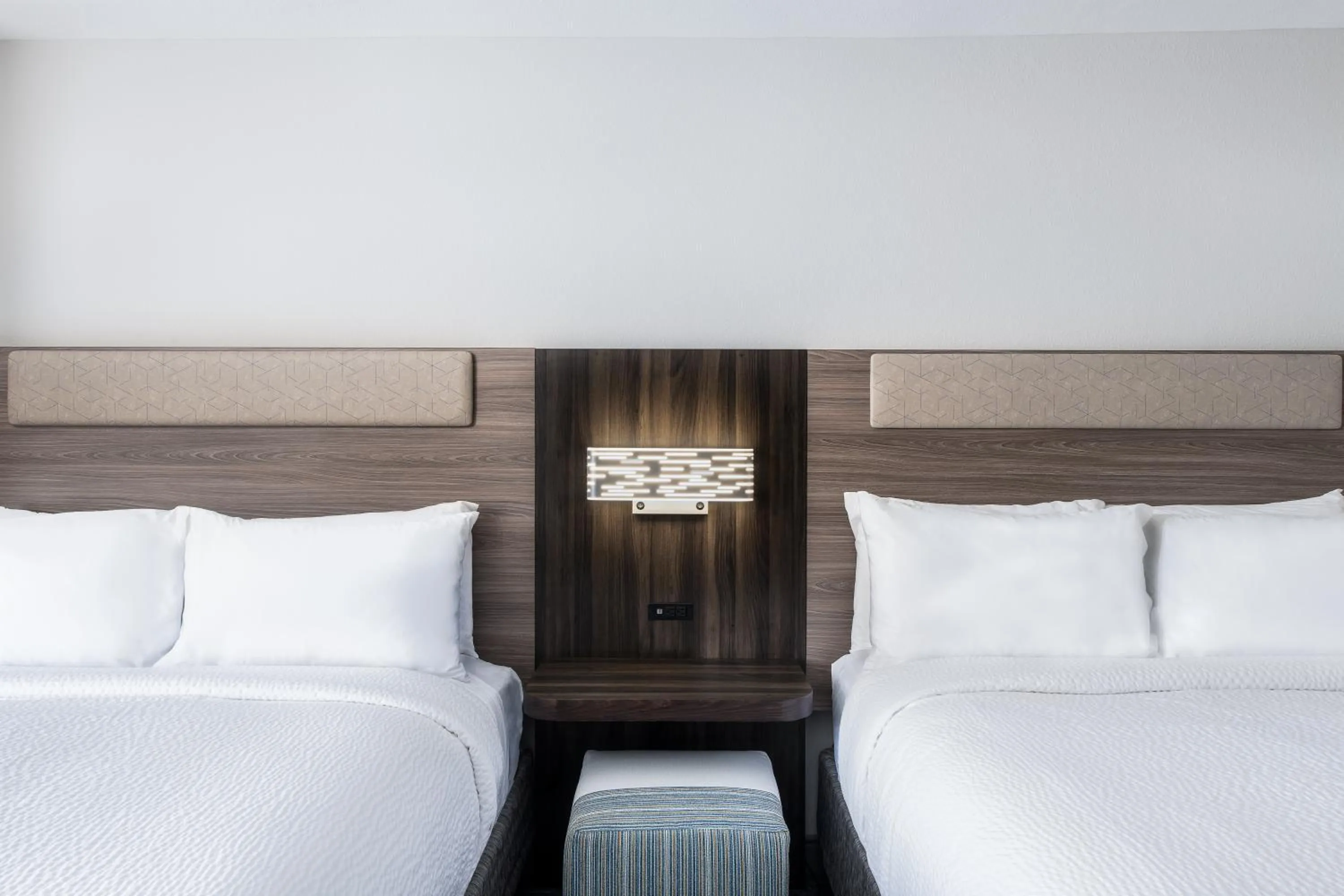 Bed in Holiday Inn Express Atlanta West - Theme Park Area by IHG