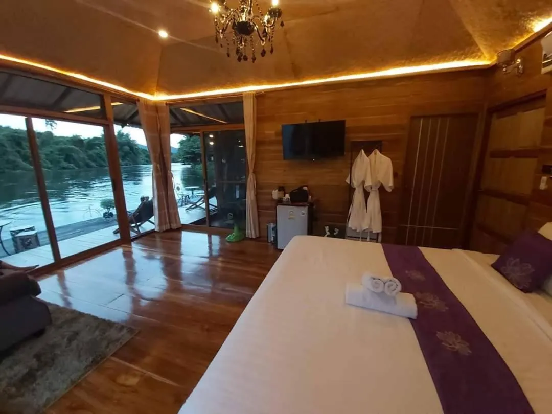 Bed in Kodaun River Kwai Resort