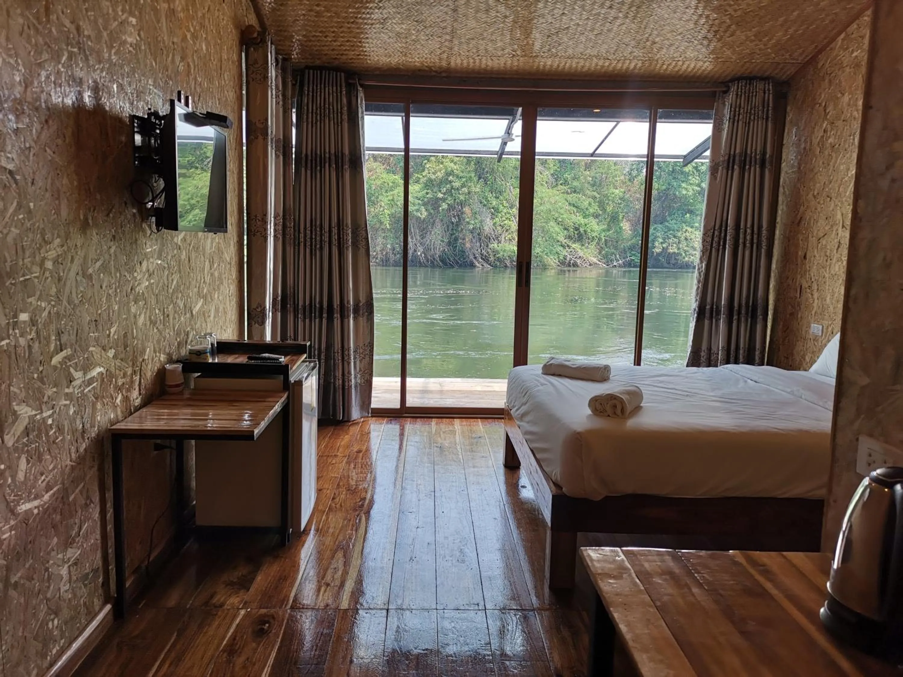 Kodaun River Kwai Resort