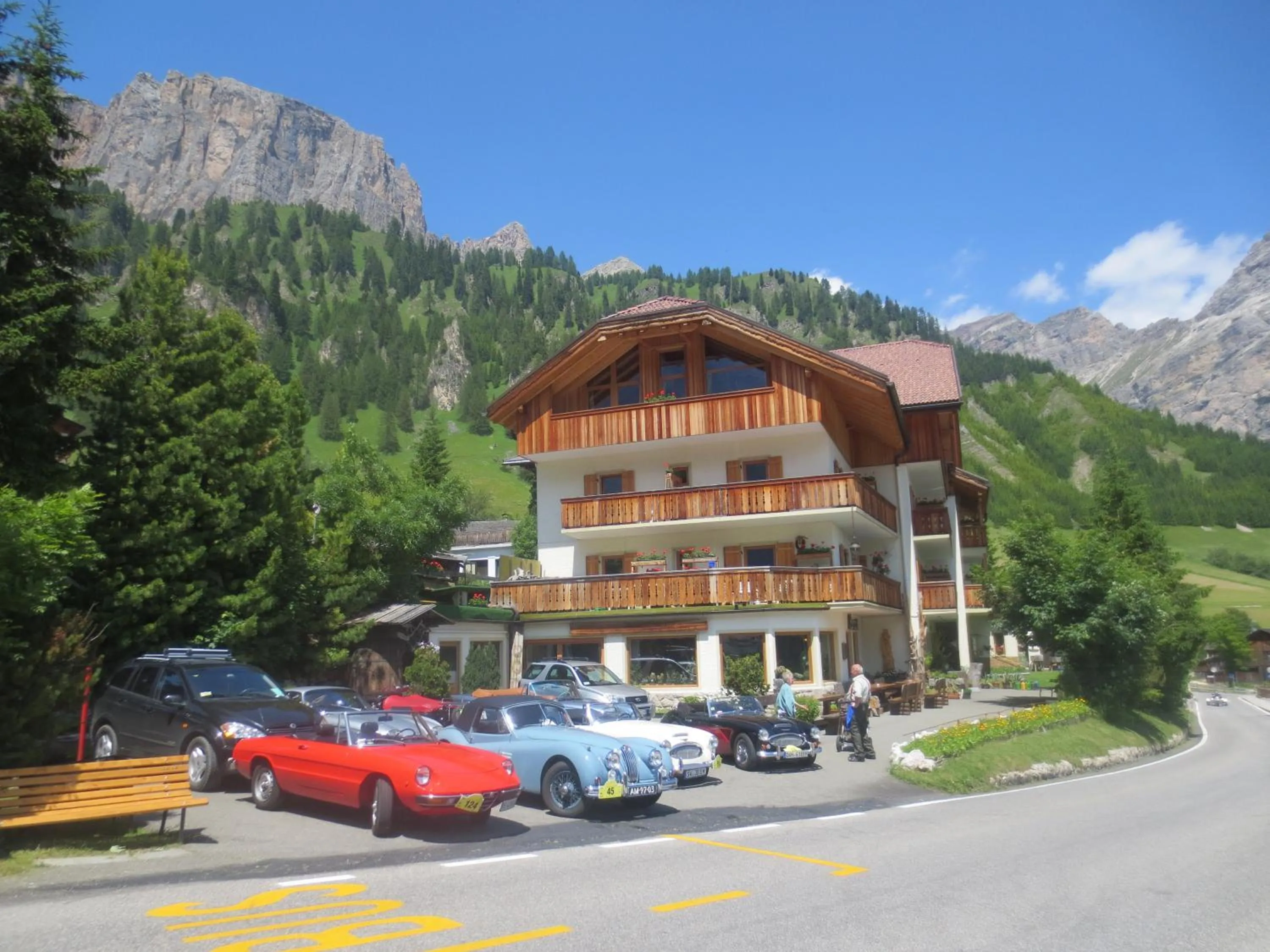 Facade/entrance in Hotel Borest