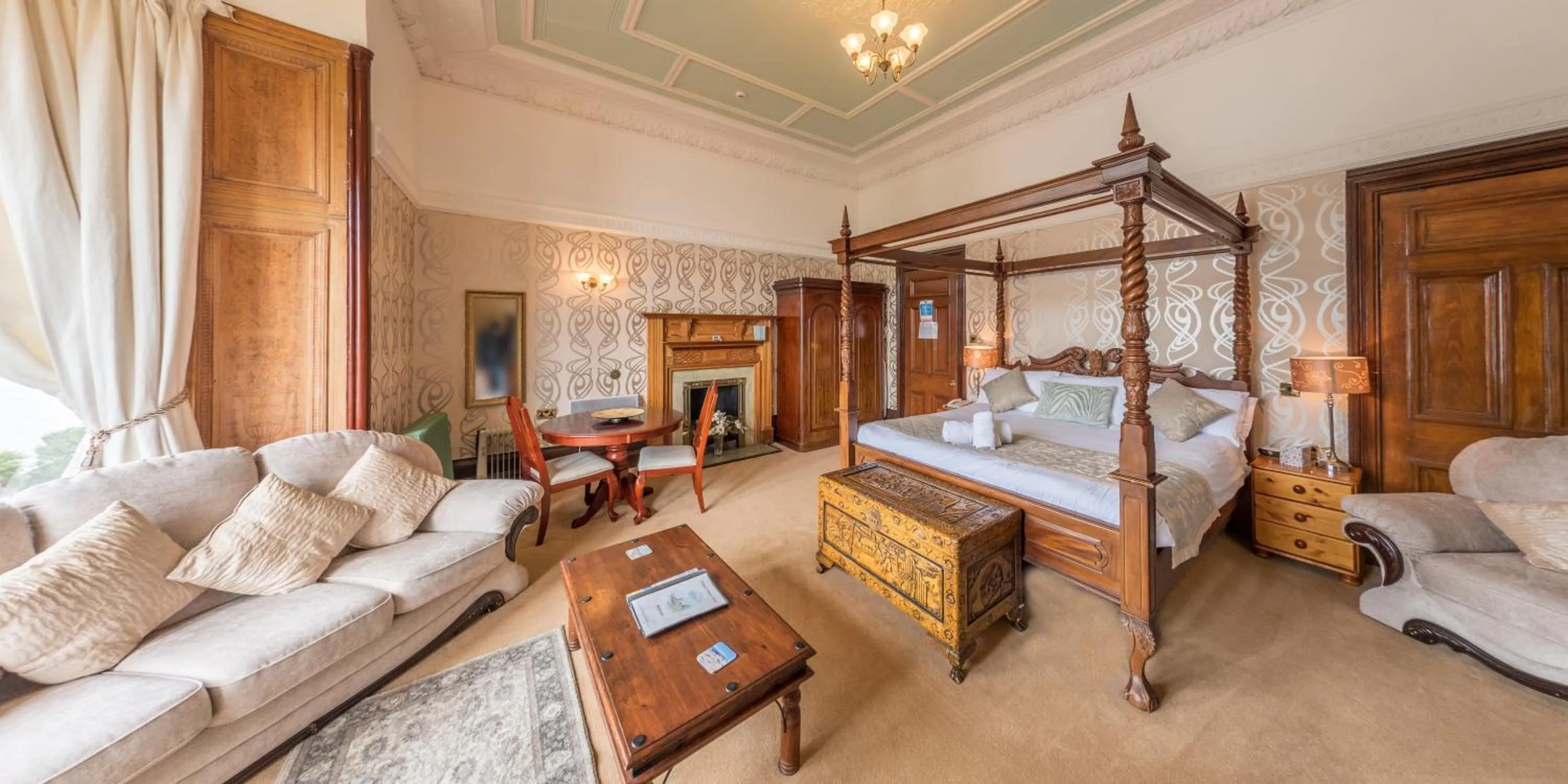 Photo of the whole room, Bed in Craigard House Hotel