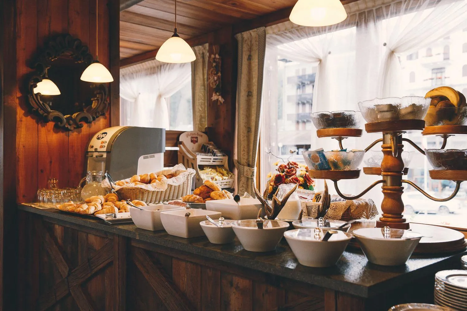 Buffet breakfast in Albergo Centrale